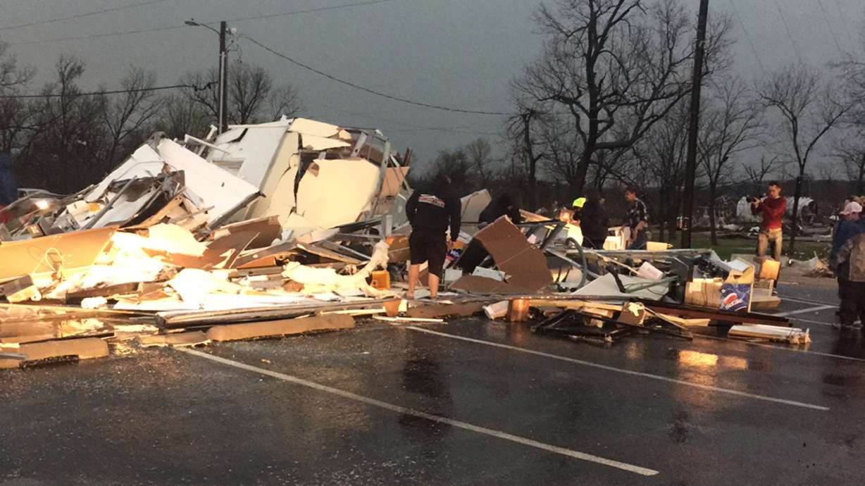 Grateful Oklahomans salvage belongings after killer storm