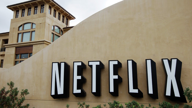 Lista de los 50 títulos nuevos y de los 56 que ya no estarán en Netflix