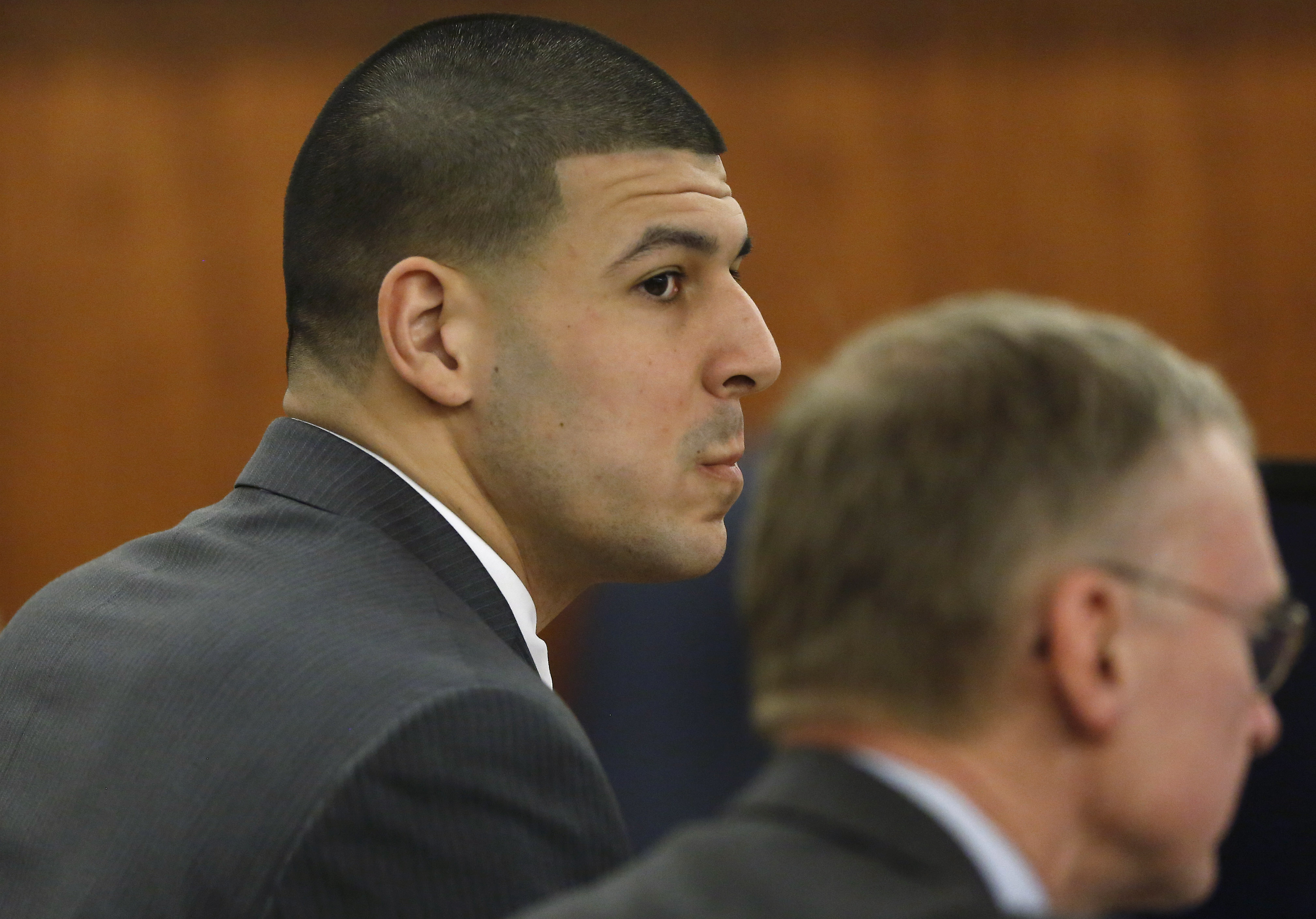 Aaron Hernandez fiancee discusses money, gun at murder trial
