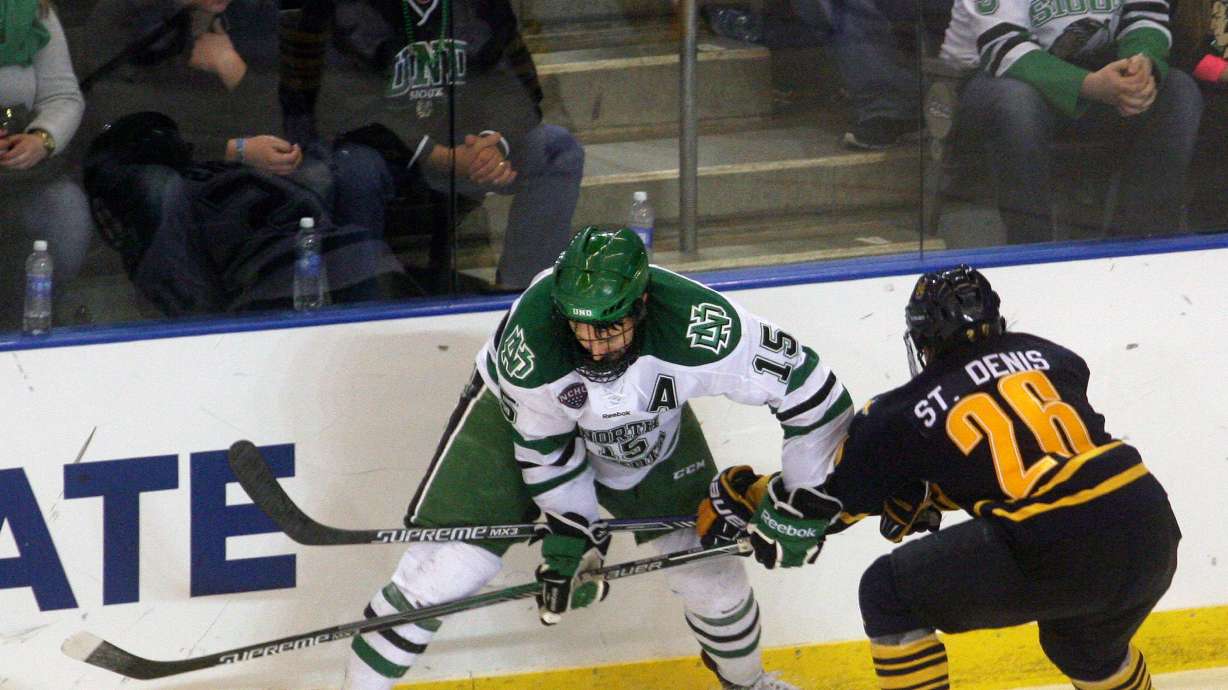 Rowdy fans vs. noise famine at NCAA hockey regional sites