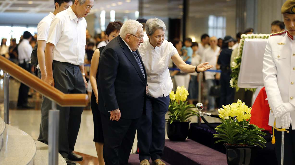 Lee Kuan Yew eulogized at funeral as architect of Singapore