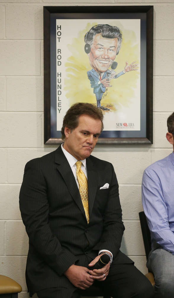 Utah Jazz broadcaster Craig Bolerjack sits at a pre-game memorial service for late Jazz broadcaster 'Hot Rod' Hundley. (Deseret News)