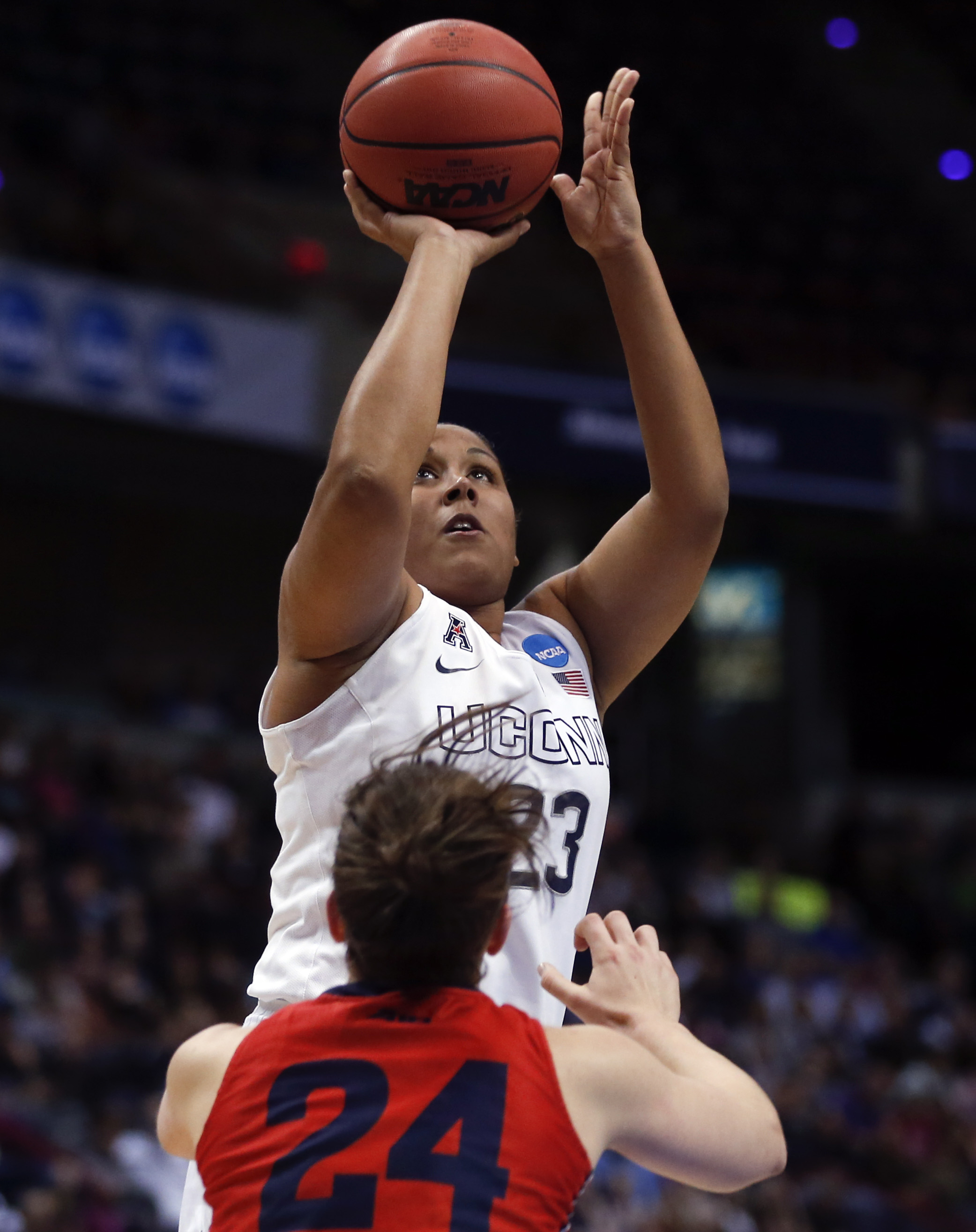 UConn's Kaleena Mosqueda-Lewis breaks NCAA 3-point record
