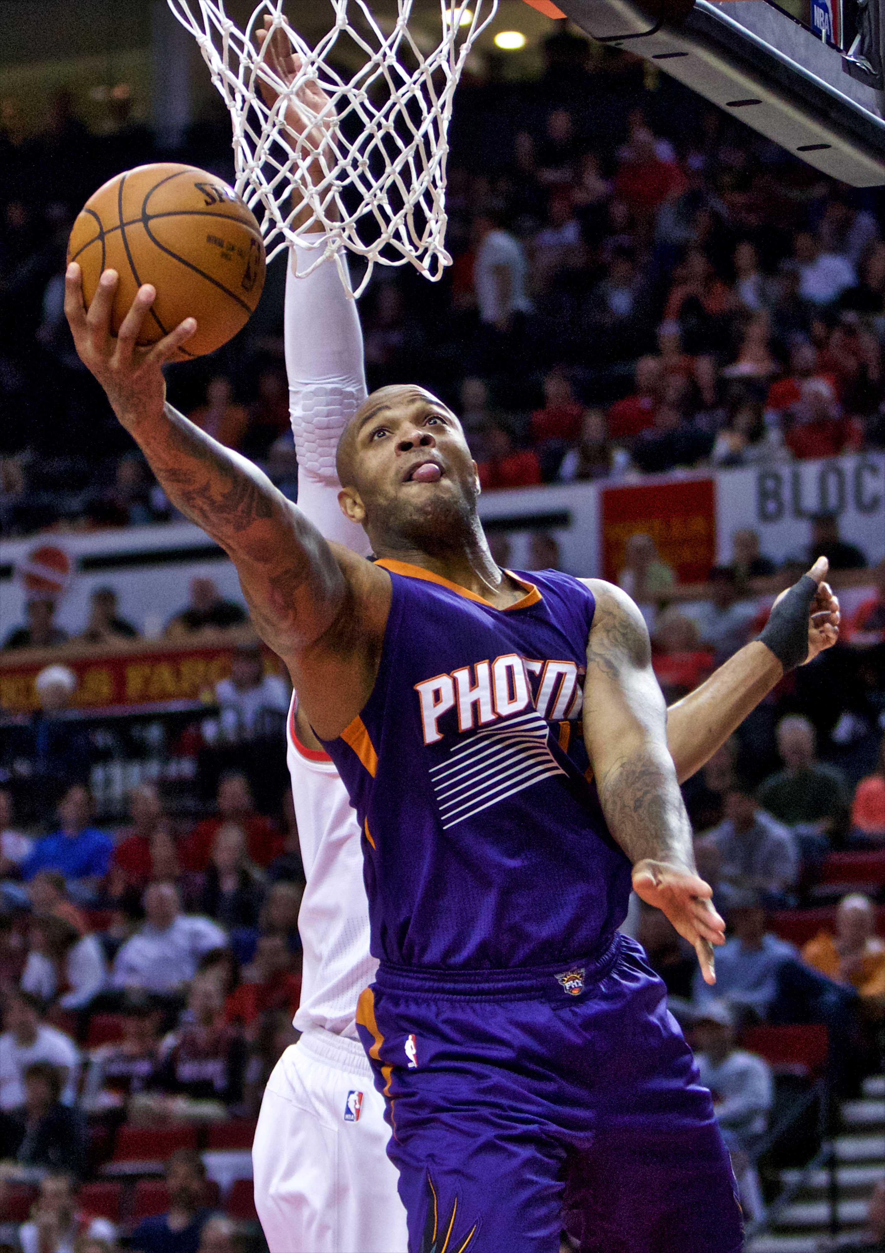 Blazers clinch playoff spot with 109-86 win over Phoenix