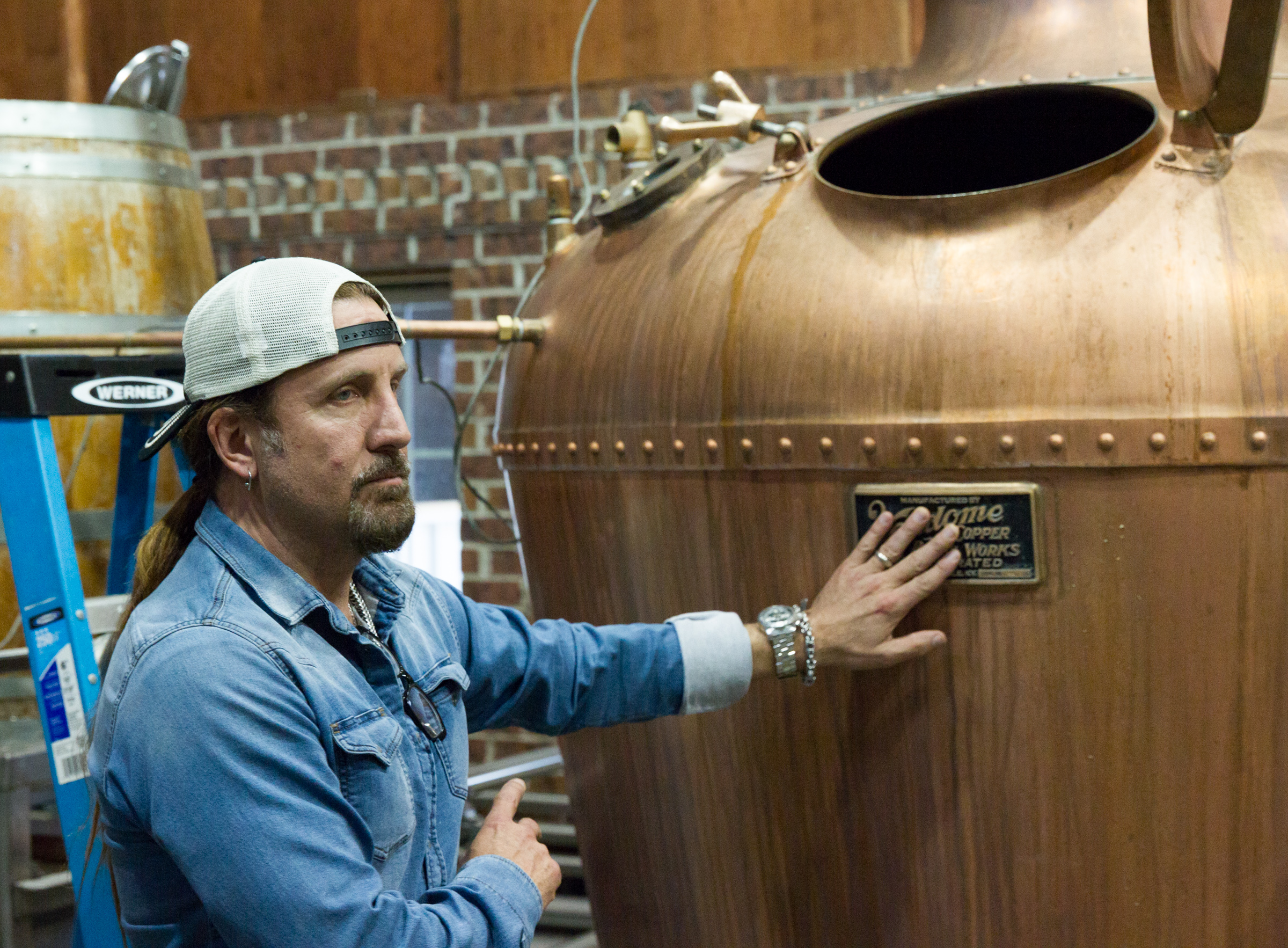 Distillers: Stiff whiskey law stifles town's boozy revival