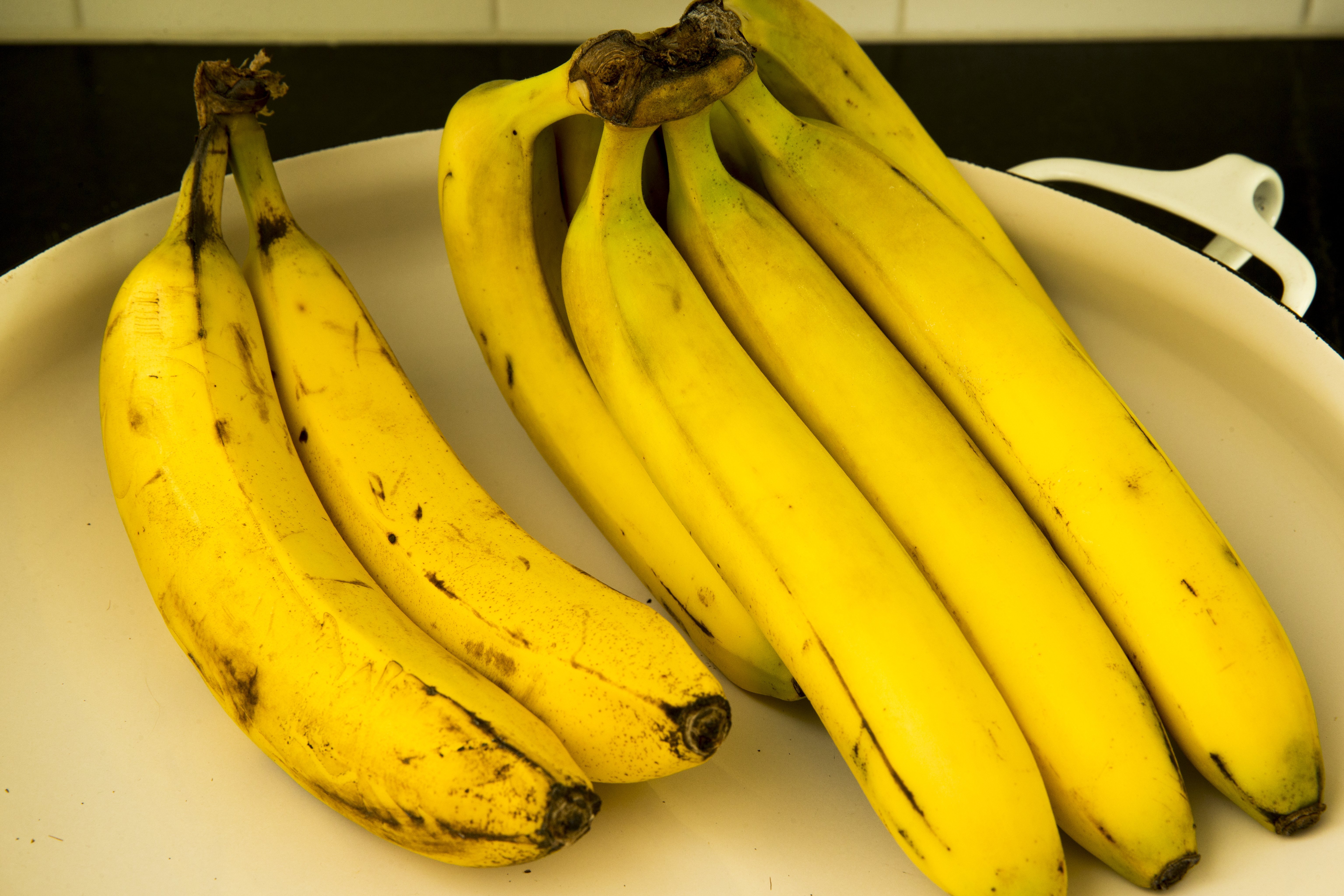 The worst foods to eat when you're sick, and the best ones