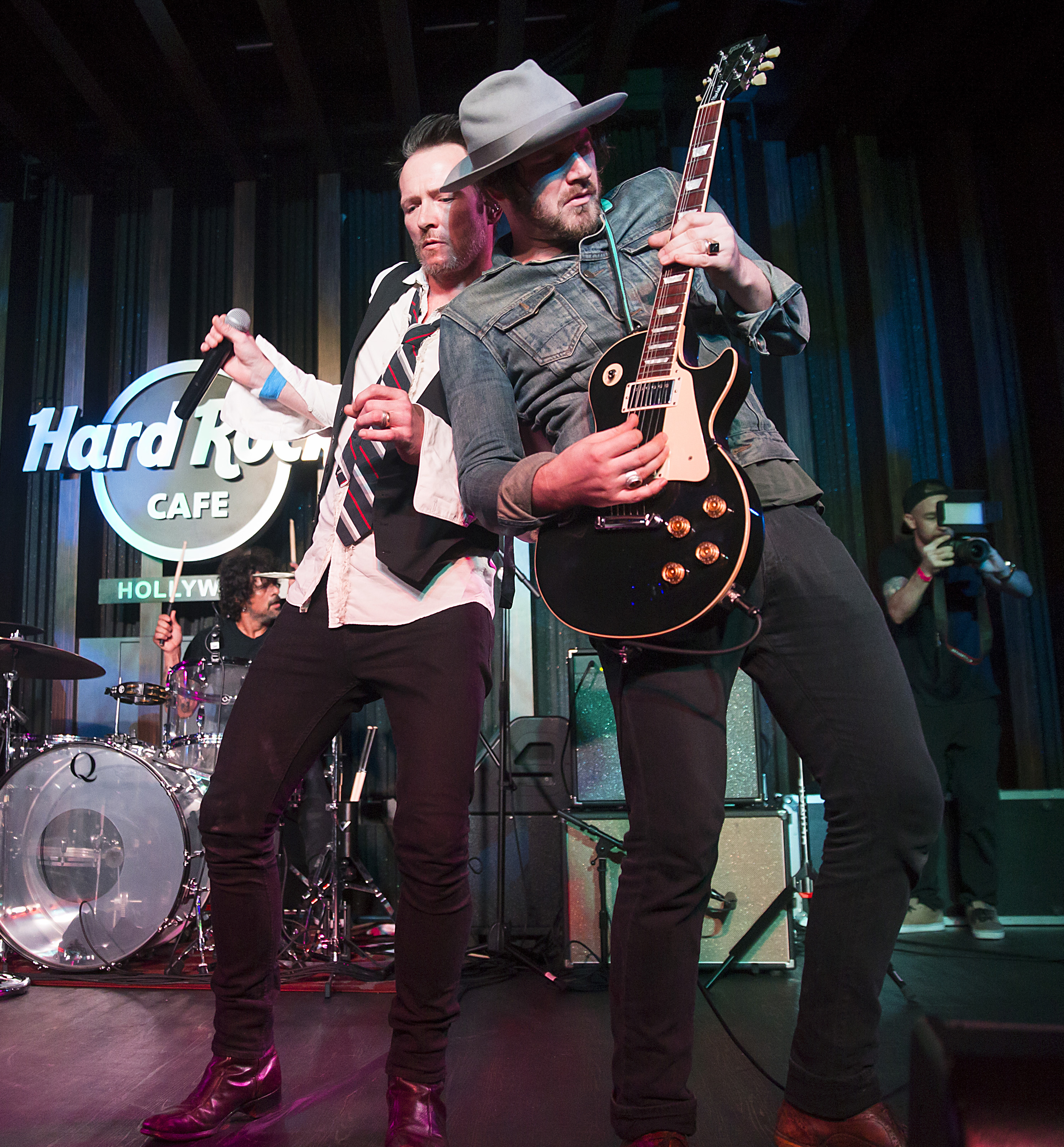 Jeremy Brown, Scott Weiland & the Wildabouts guitarist, dies