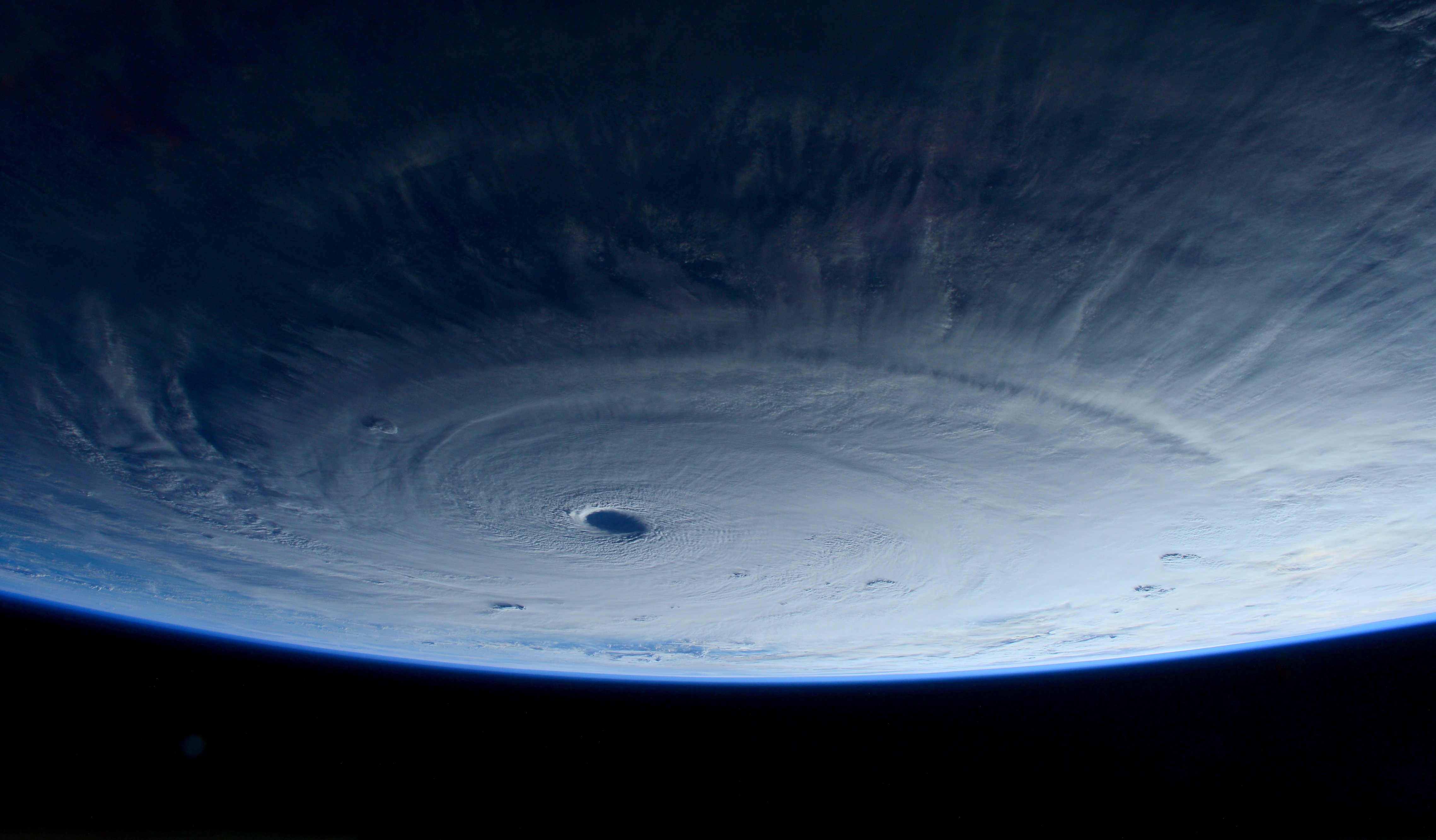 Super typhoon expected to weaken before reaching Philippines