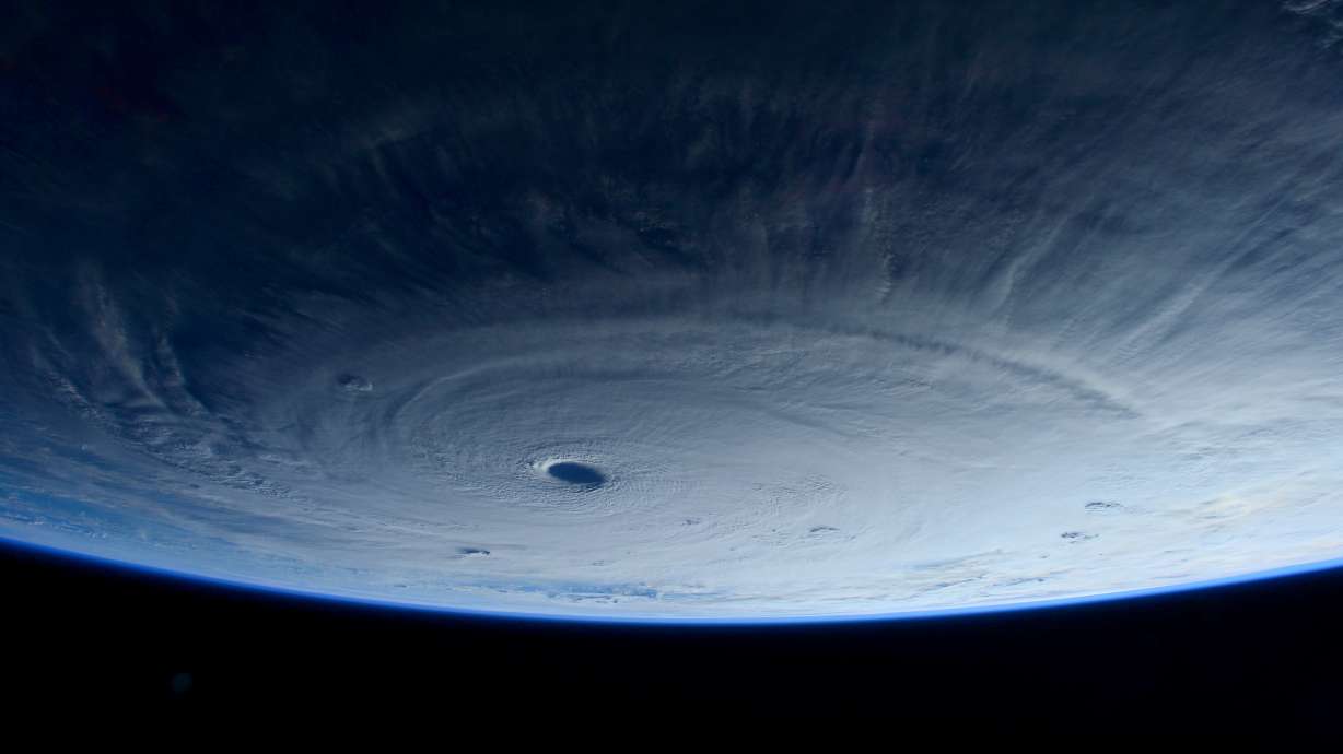 Super typhoon expected to weaken before reaching Philippines