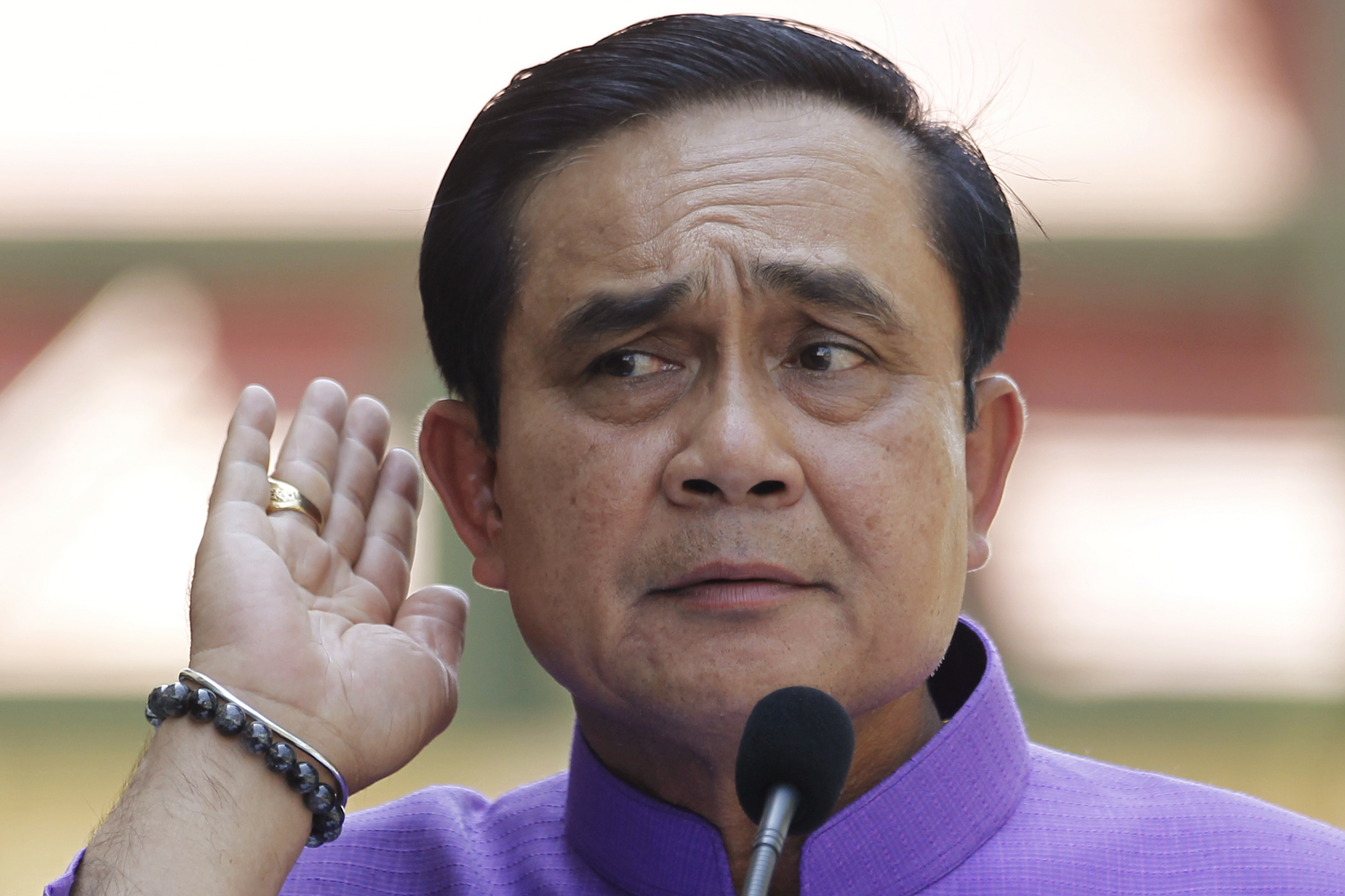 Thailand junta replaces martial law with absolute power