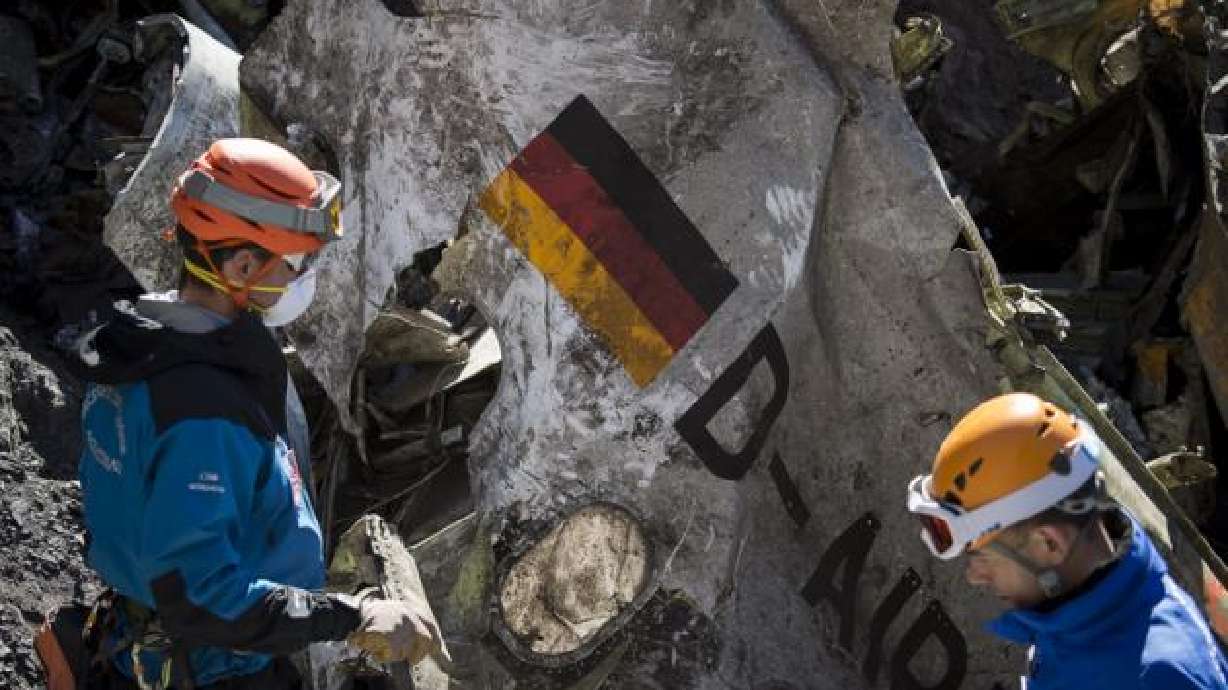 Fiscal: Copiloto de Germanwings investigó métodos suicidas