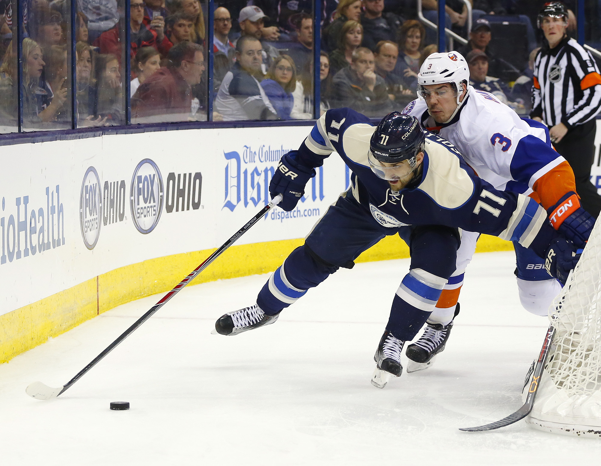 Johansen leads Jackets to 8th straight, 4-3 in SO over Isles