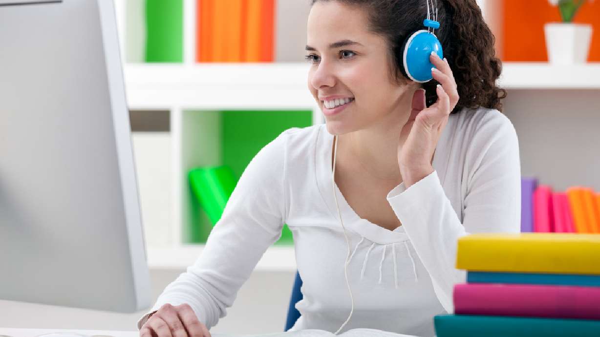 6 myths about online schooling debunked