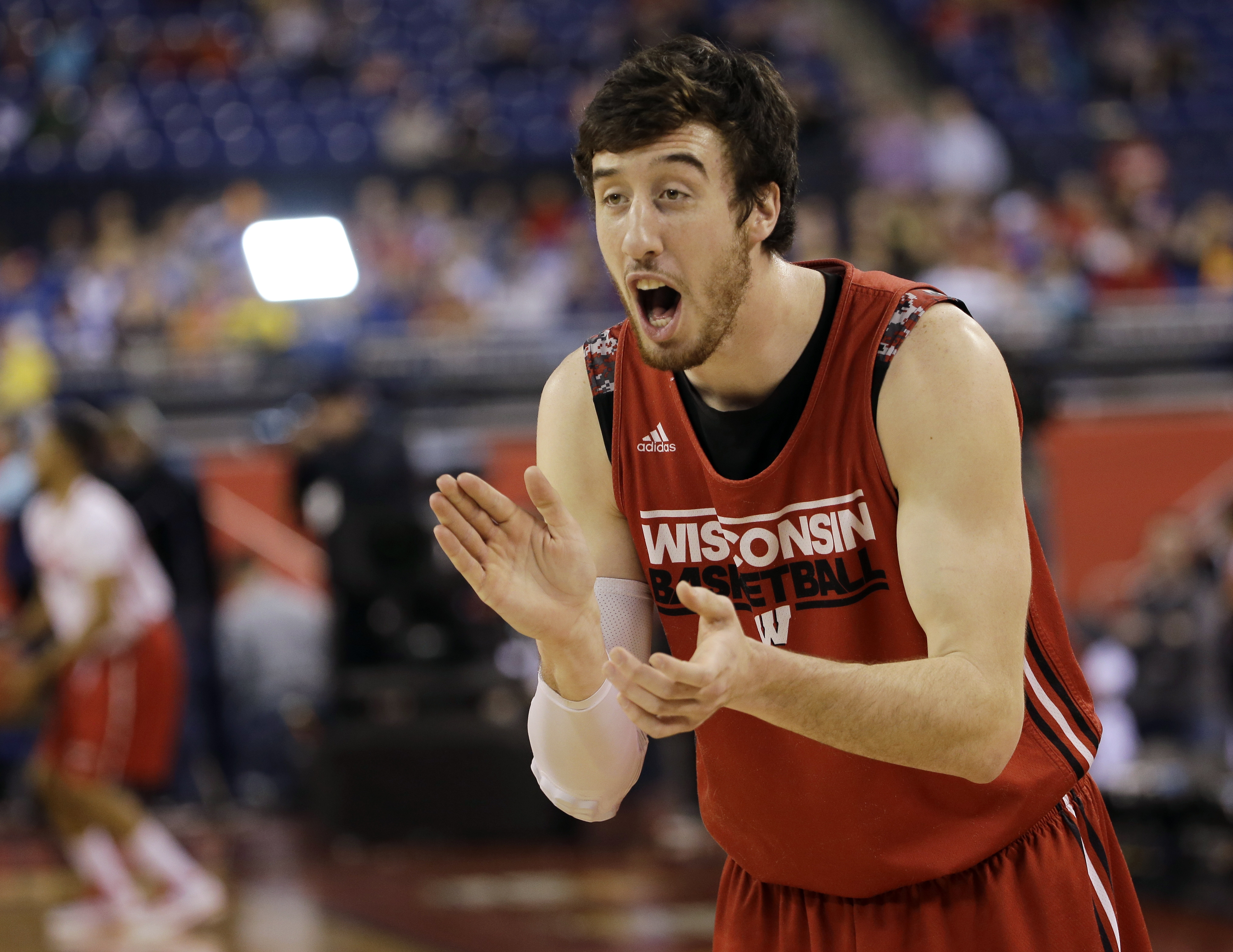 Kentucky tries to keep things perfect vs Wisconsin