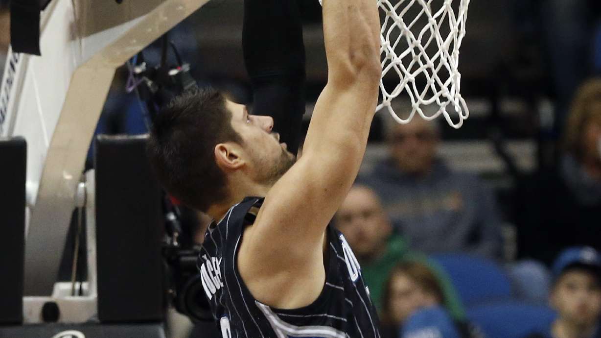 Vucevic's career-high 37 power Magic over Wolves 97-84
