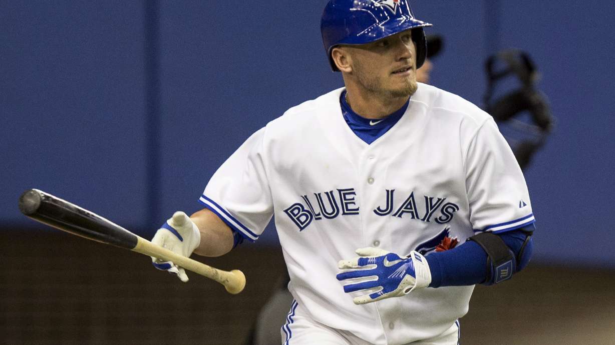 Over 50,000 fans in Montreal watch Blue Jays beat Reds