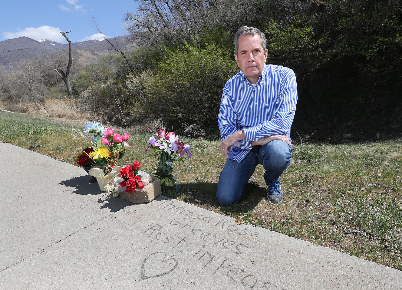 Genealogist, high school classmates team up to find missing woman's family