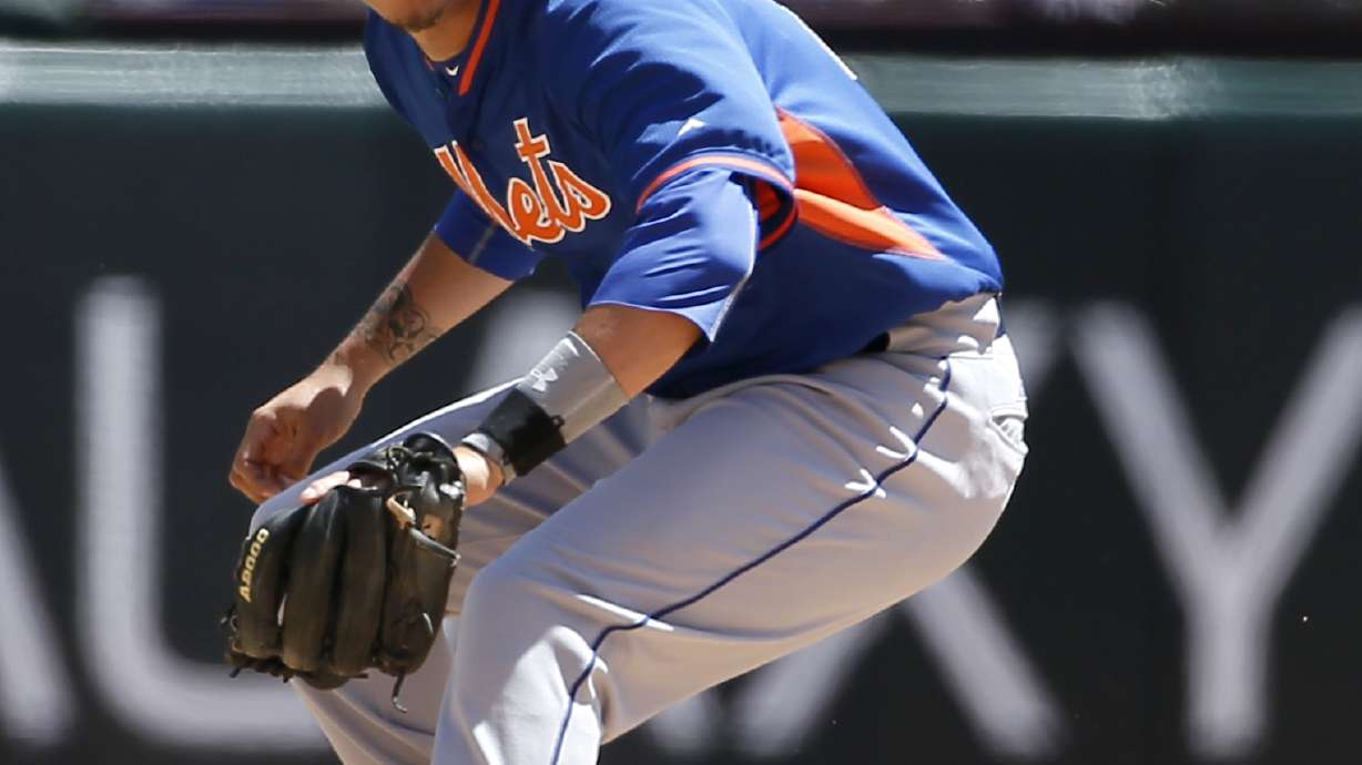 Mets grand slam leads to 4-4 tie against Rangers