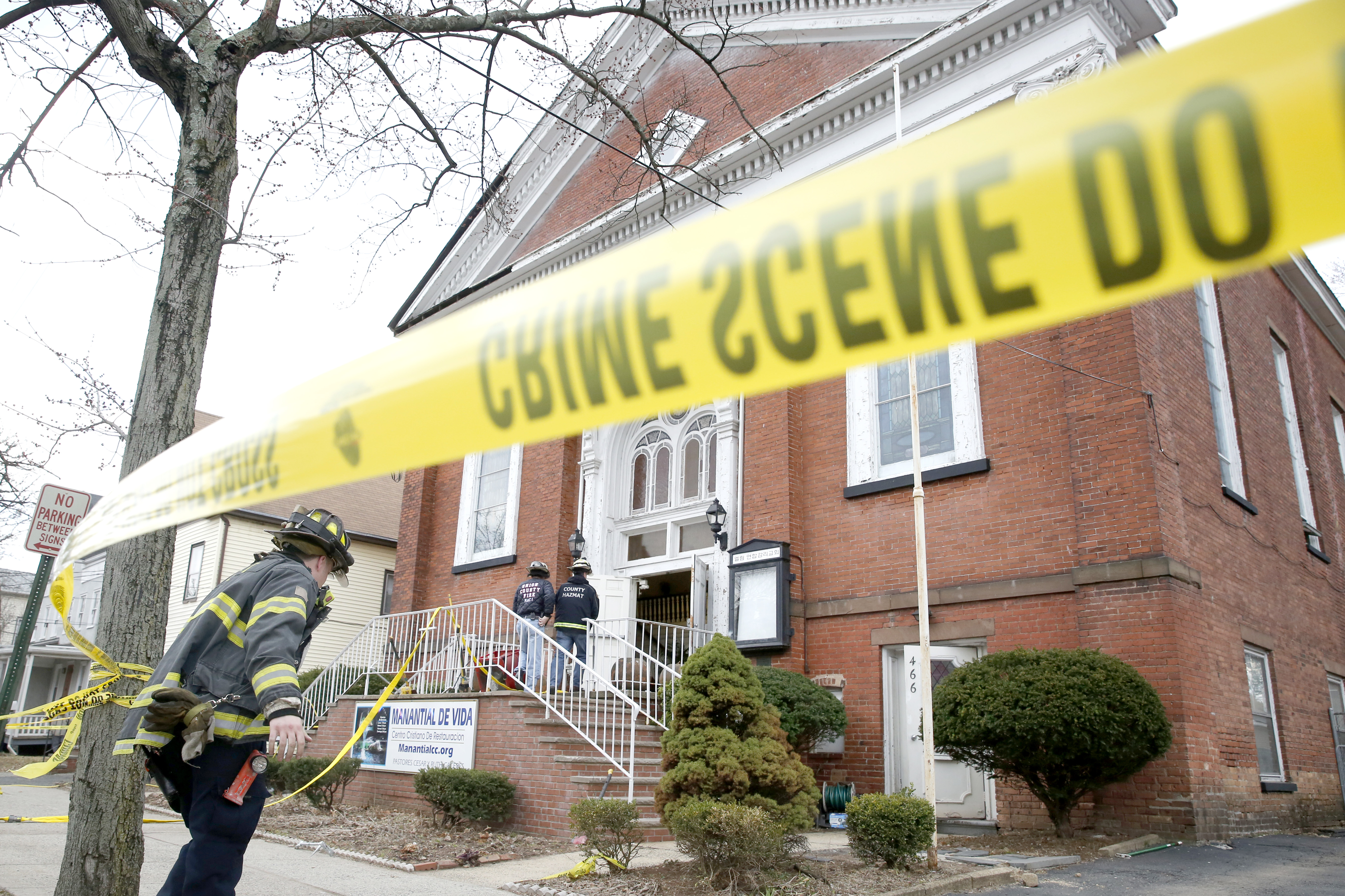 Church roof collapses during Easter service; several injured