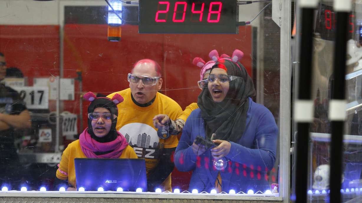 College tie-ins allow more to join Michigan robotics craze