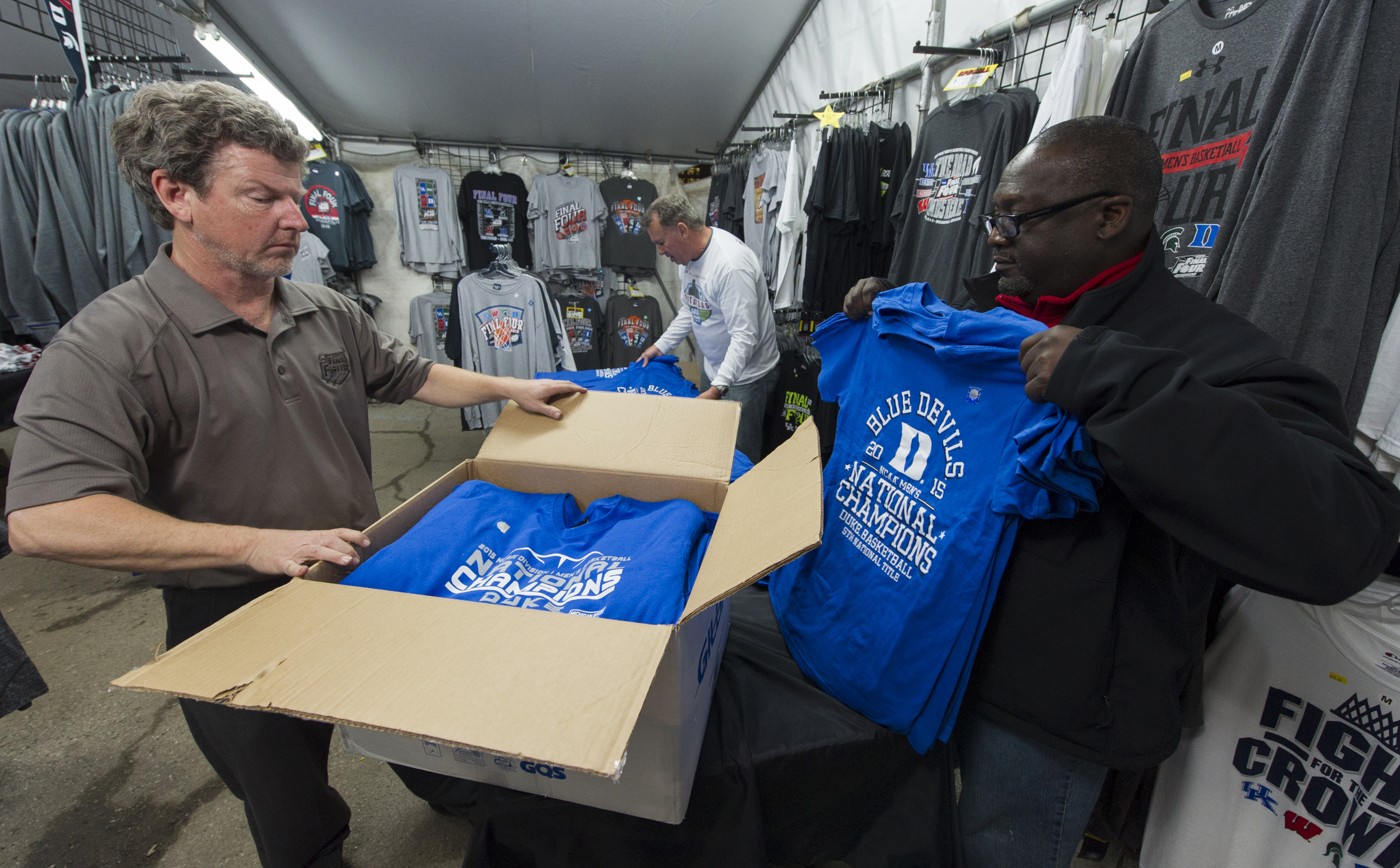 Cameron Crazy: Duke returns home for latest title party