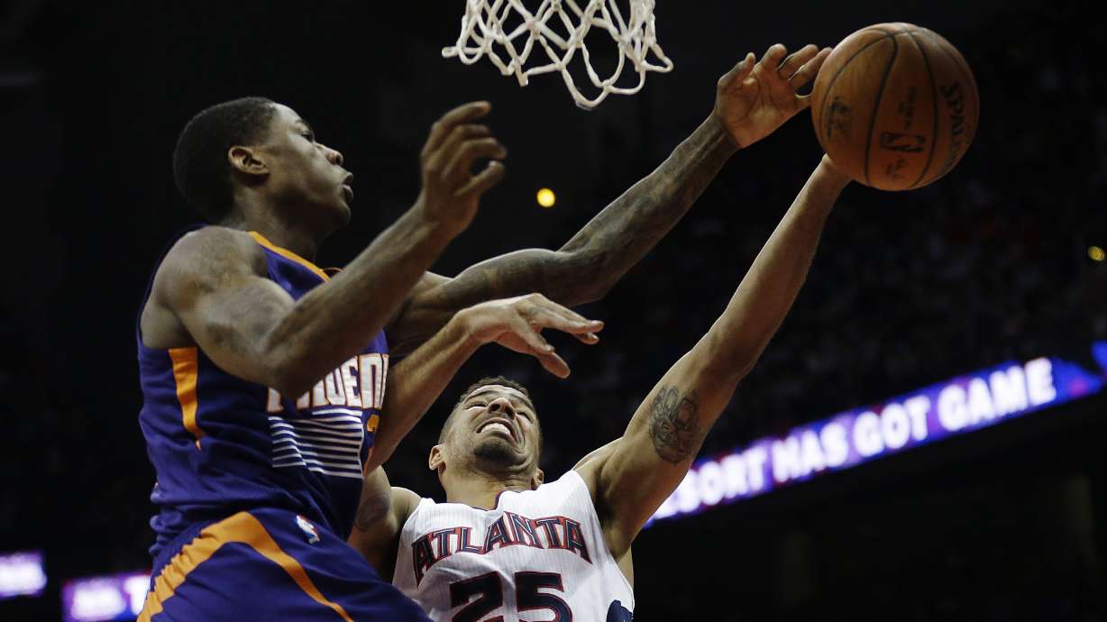 Hawks win 58th game to set single-season franchise mark