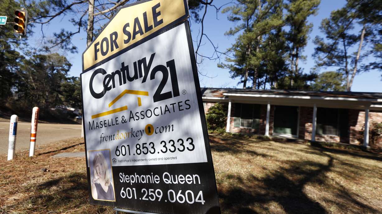 Average US rate on 30-year mortgage falls to 3.66 percent