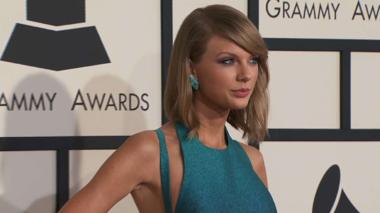Taylor Swift: My mom has cancer