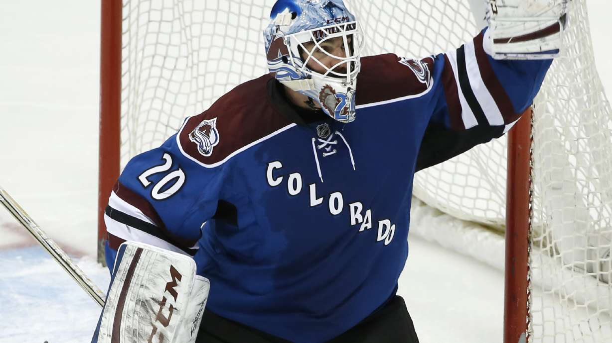 Avs win 1-0 in shootout; Jets still clinch playoff berth