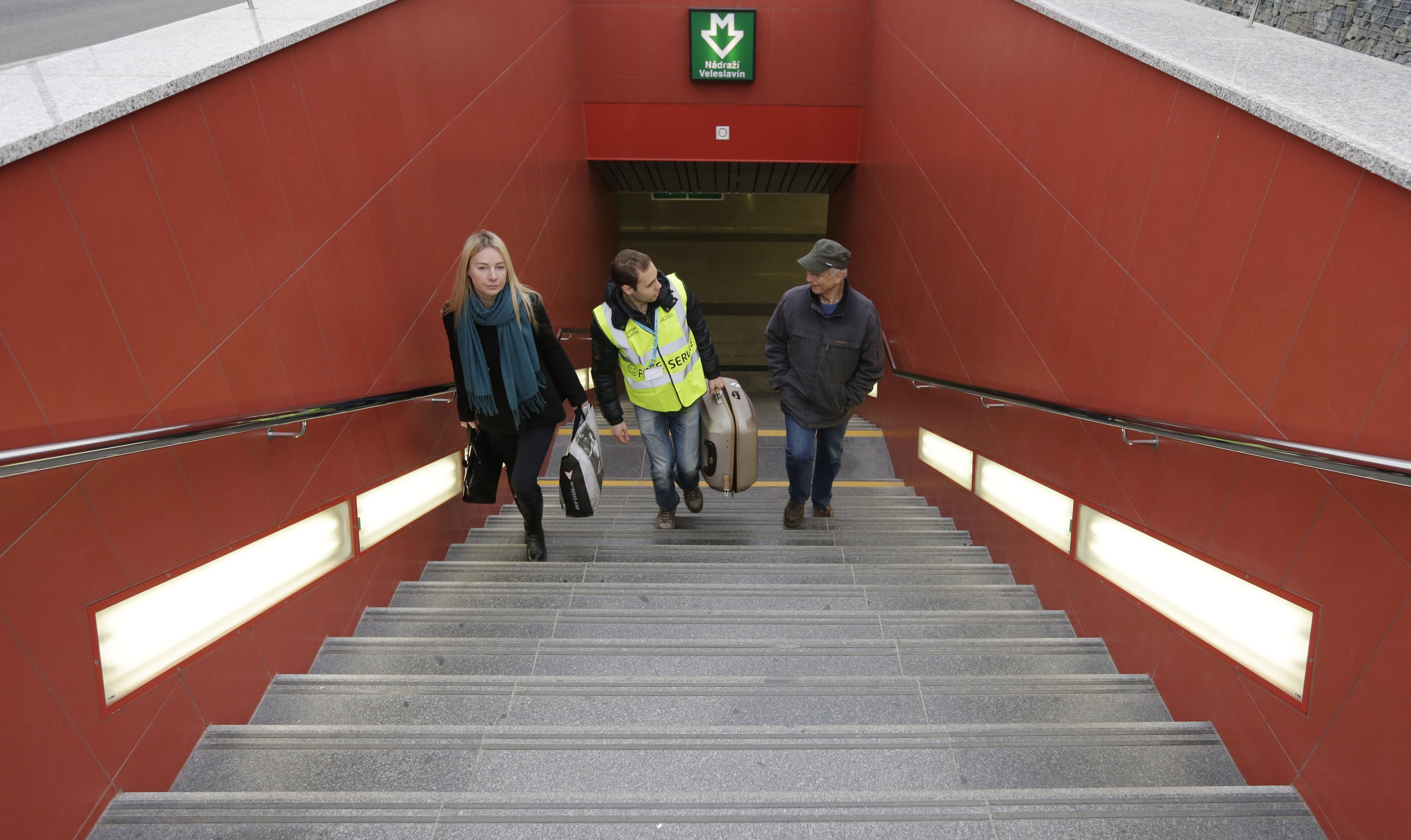 Escalator missing en route to Prague airport