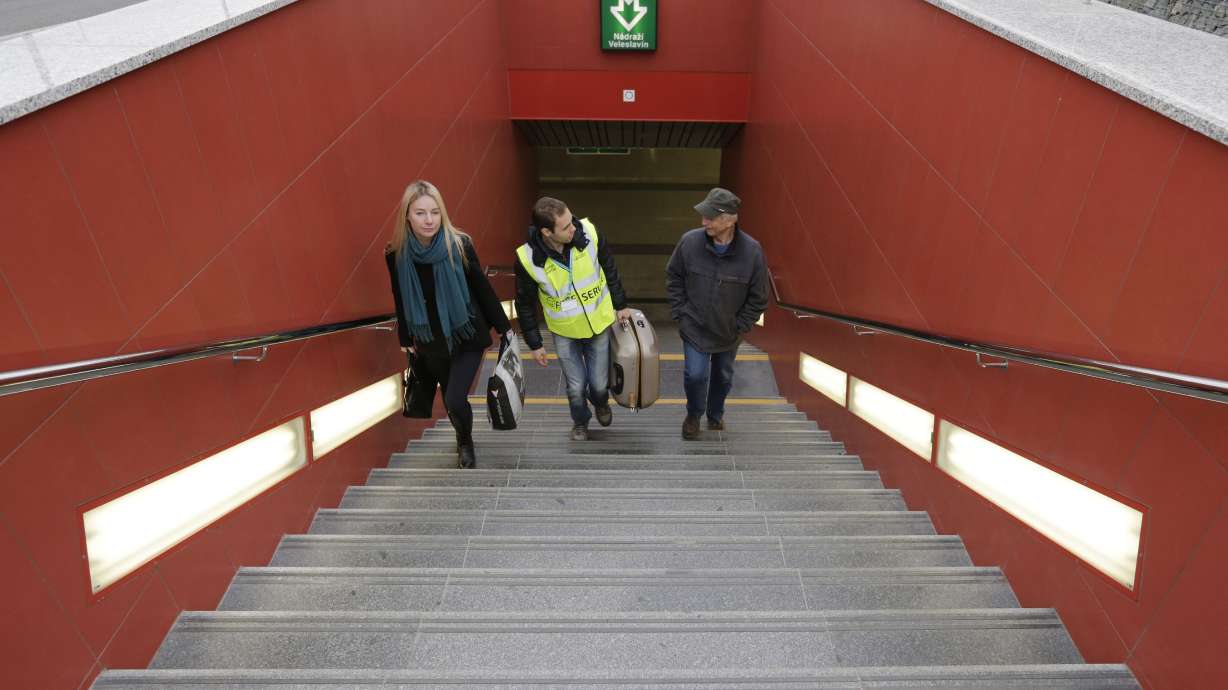 Escalator missing en route to Prague airport