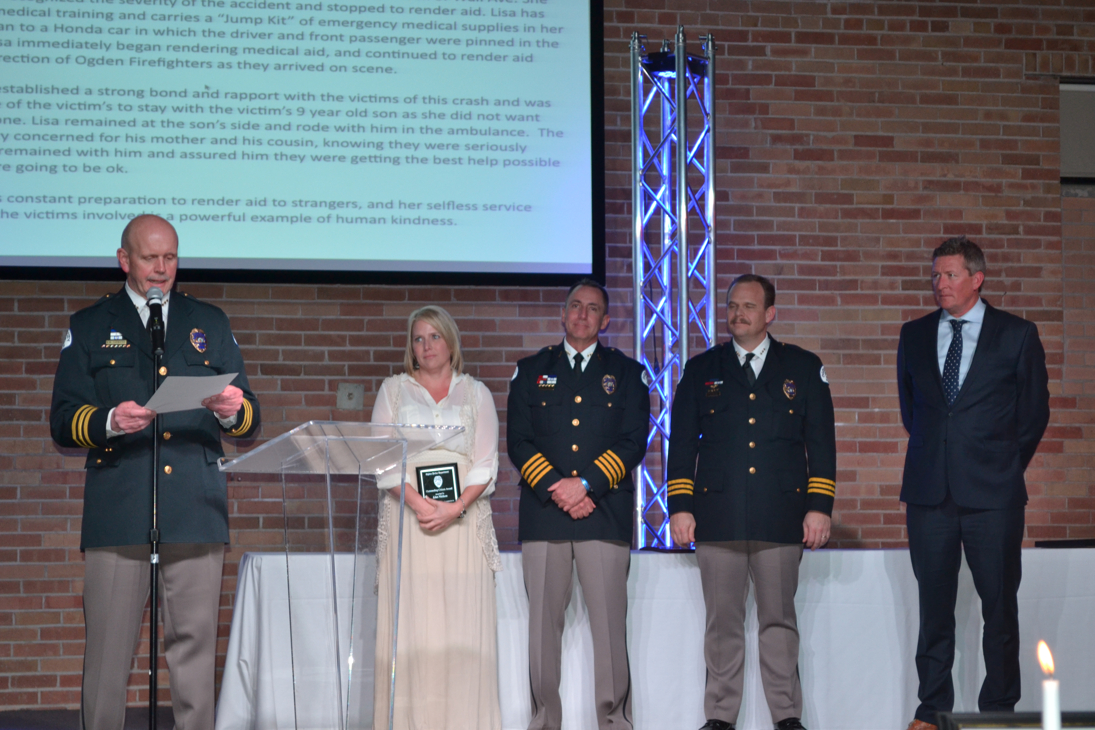 Lisa Nielson receiving her award from the Ogden Police Department. (Photo: Courtesy of Lisa Nielson)