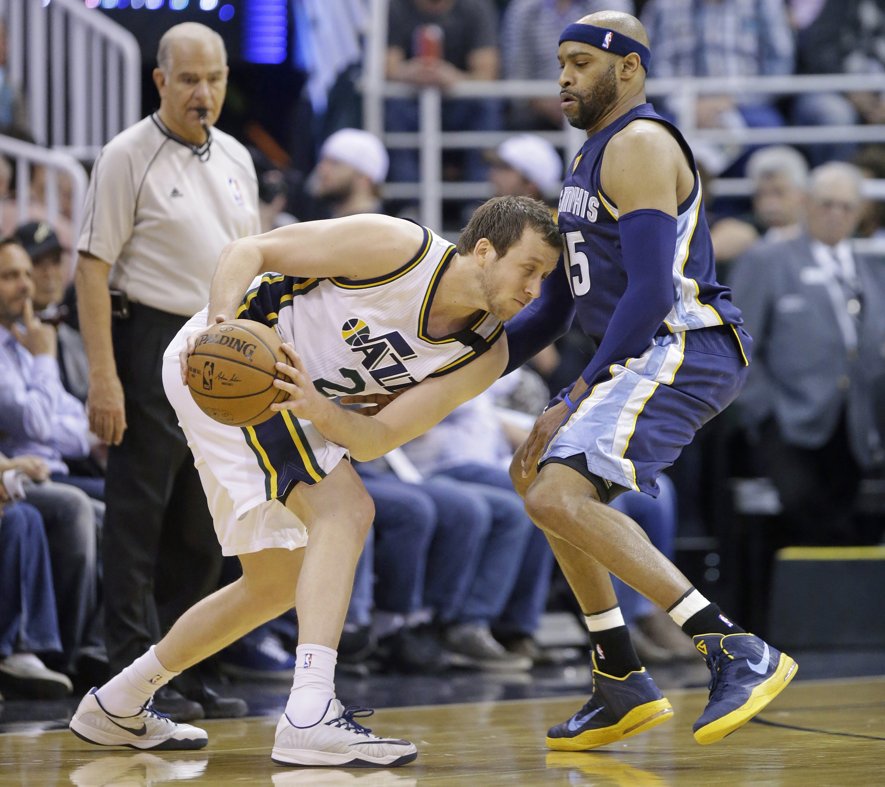 Gasol scores 22 as Grizzlies beat Jazz 89-88