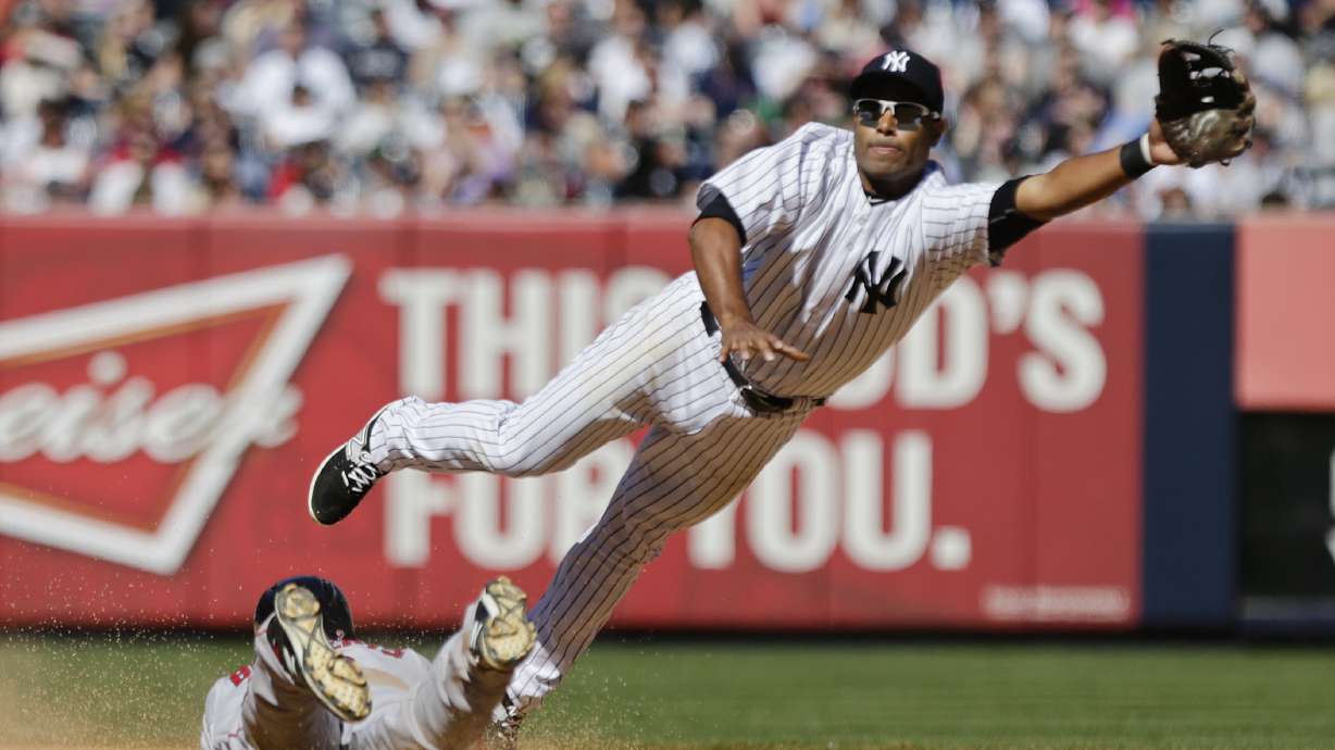 Hours after NY marathon, Red Sox run over Yanks