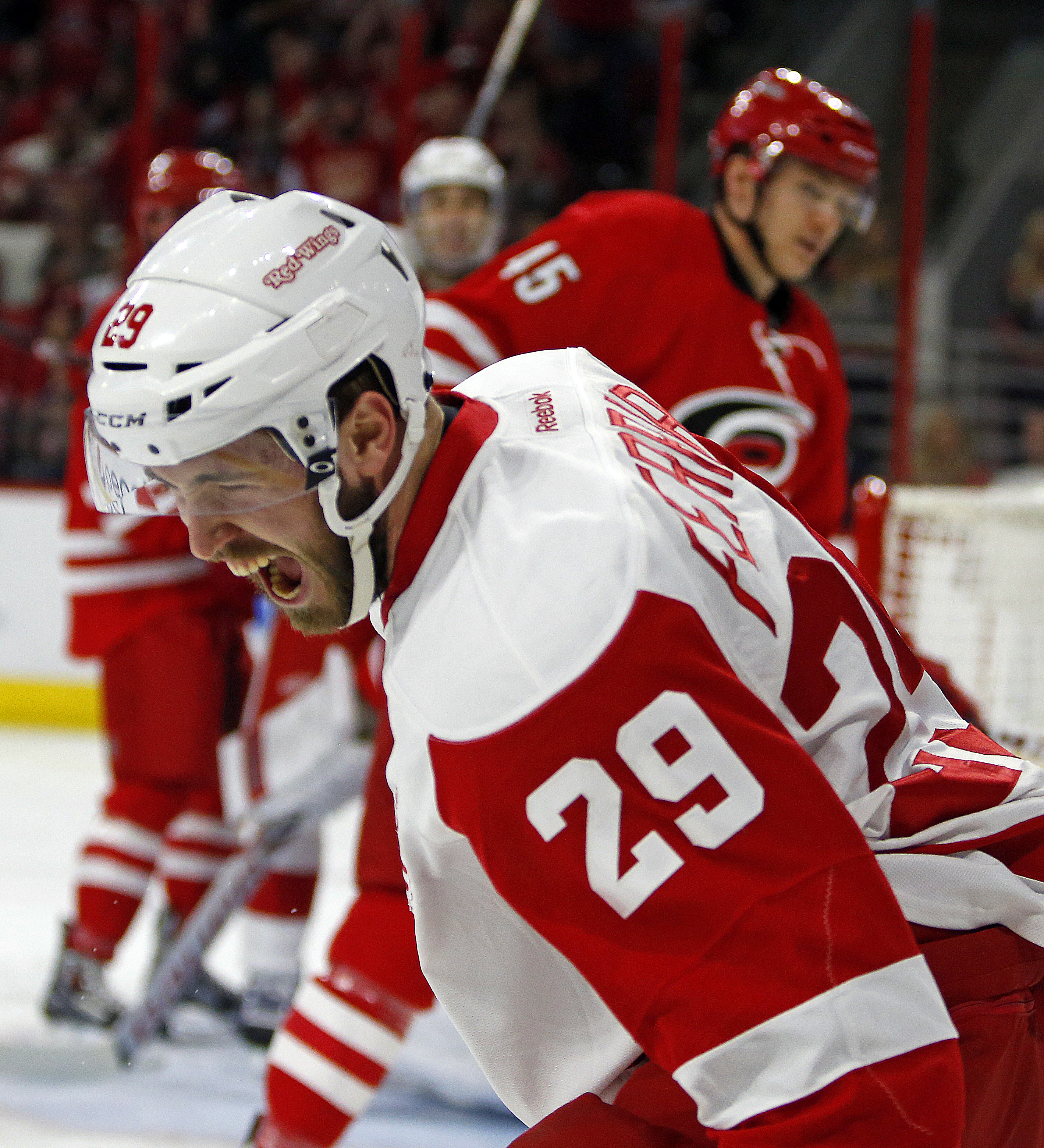 Mrazek leads Red Wings past Hurricanes 2-0