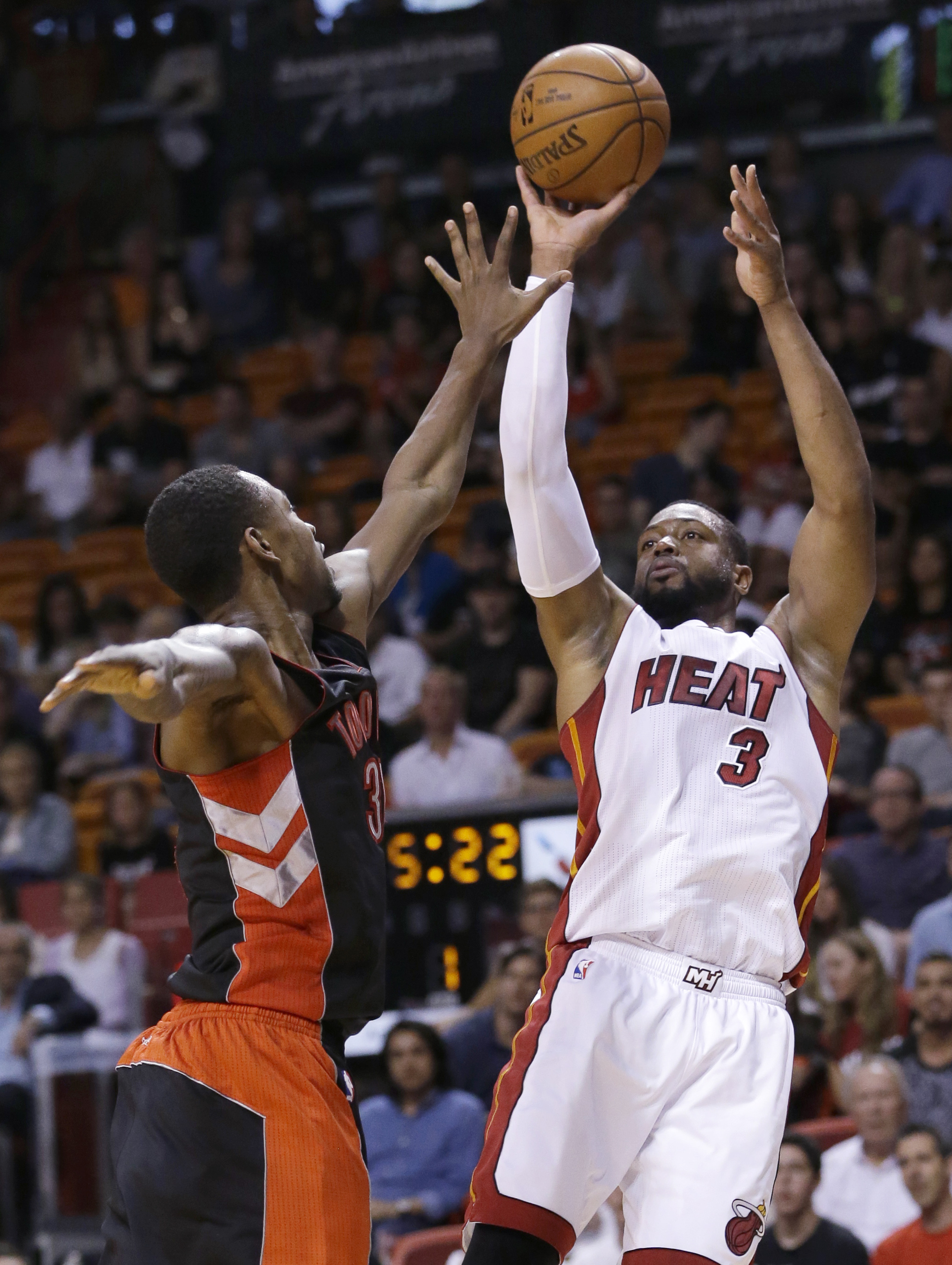 Raptors put Heat on brink of elimination, beat Miami 107-104