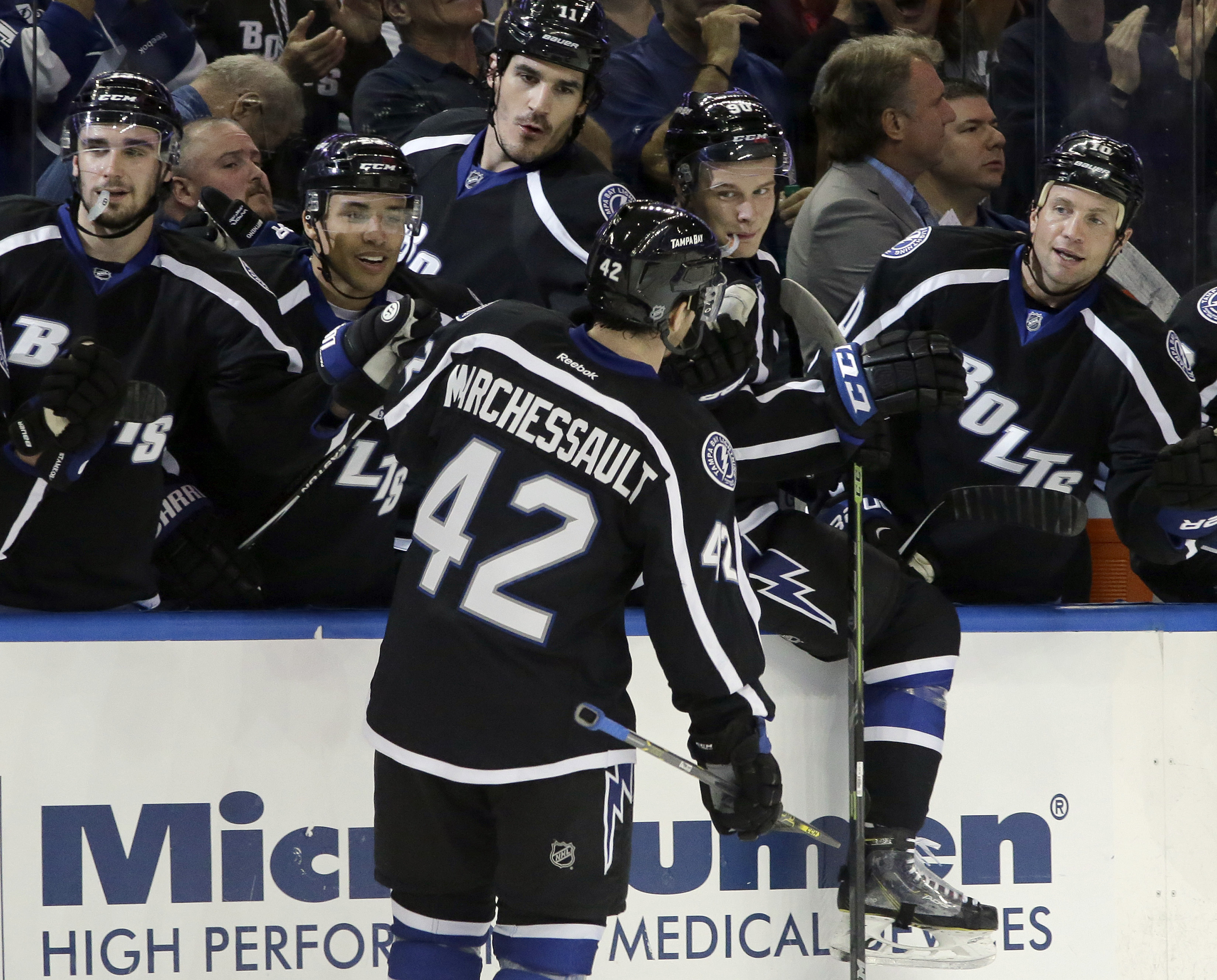 Hedman scores lone shootout goal, Lightning beat Bruins 3-2