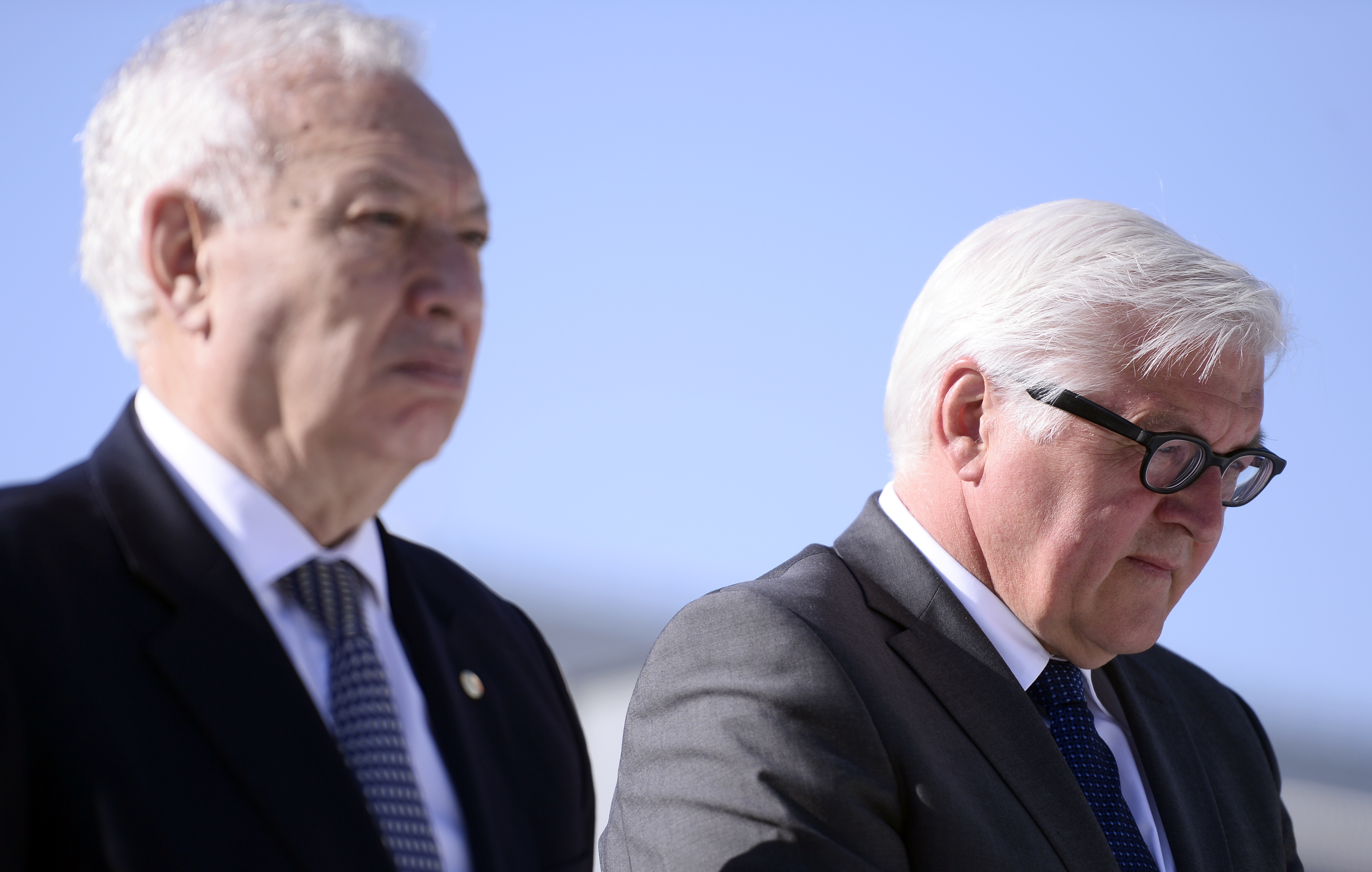 Russia, Ukraine agree on withdrawal of smaller caliber arms