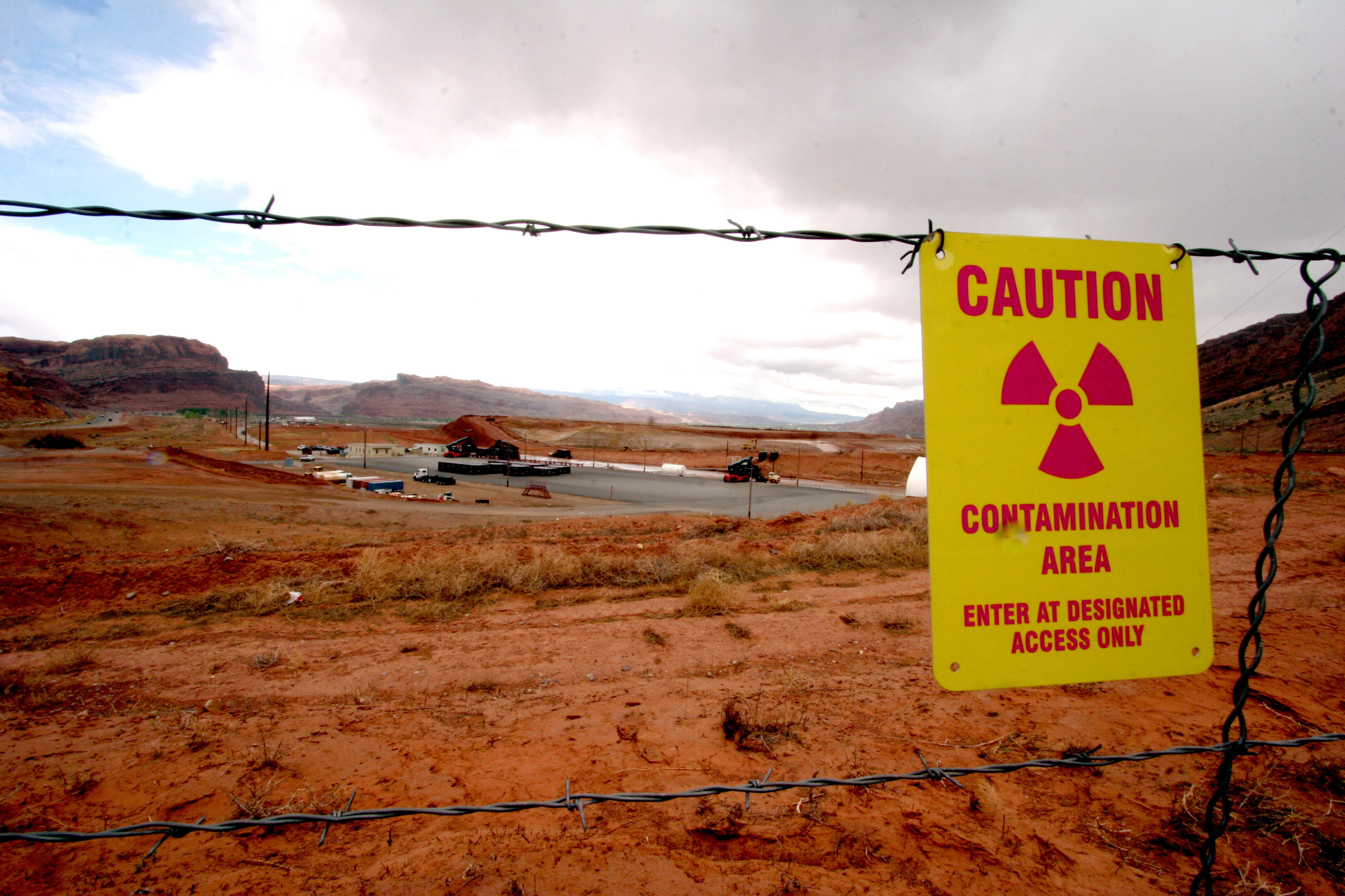 Public comment delayed on plan to bury depleted uranium