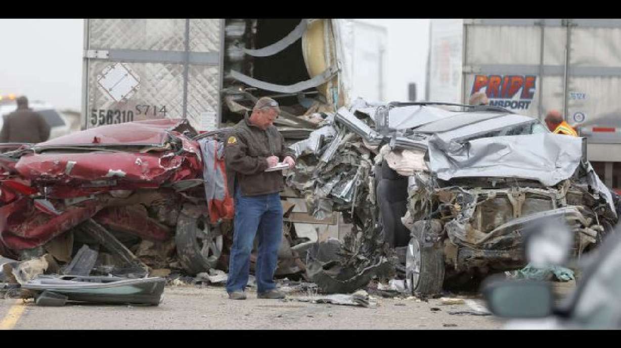 I-80 reabre luego de una muerte y al menos 25 heridos