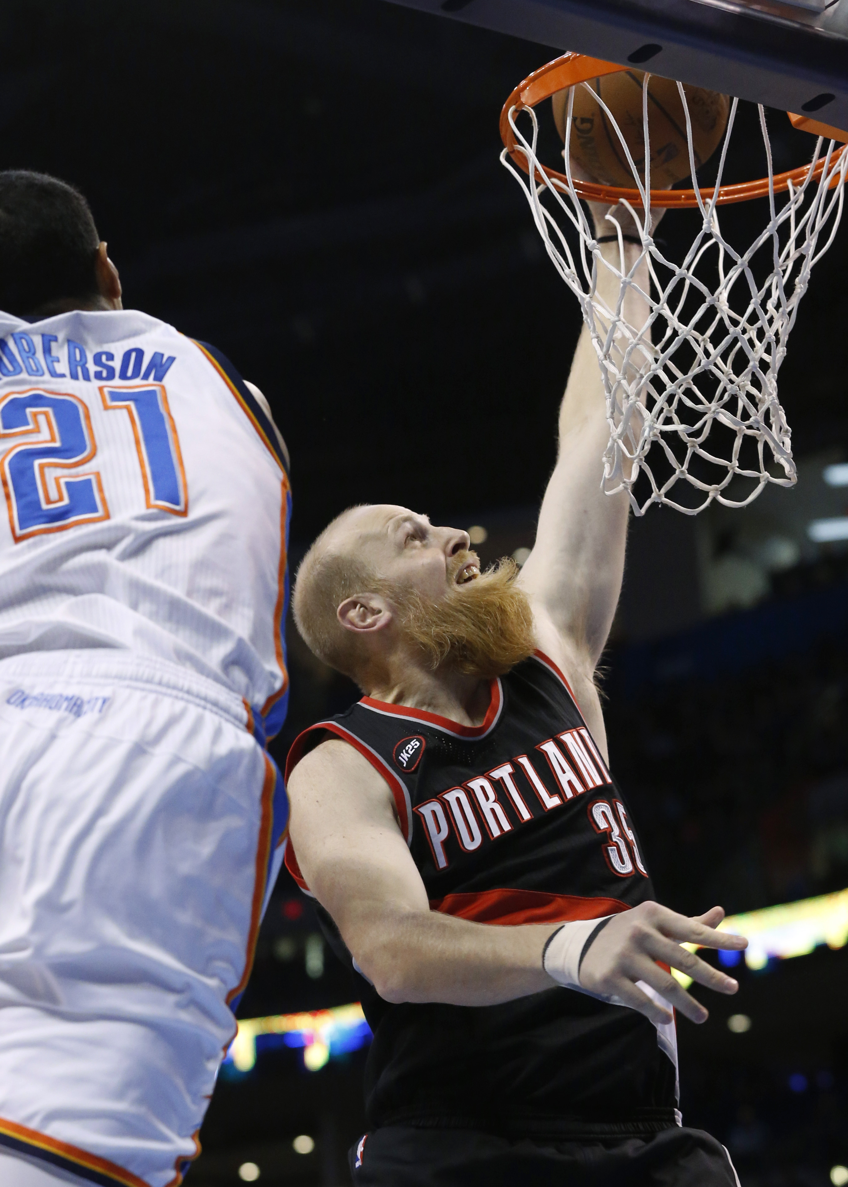 Batum has right knee contusion, out for finale Wednesday