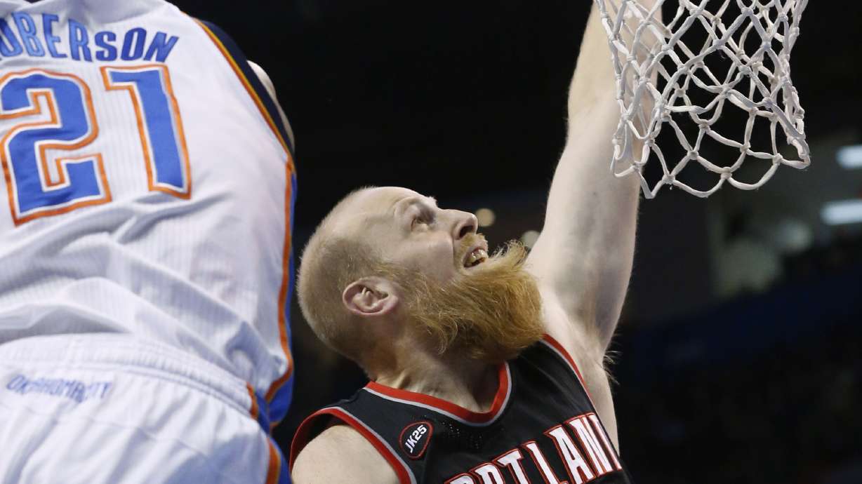 Batum has right knee contusion, out for finale Wednesday