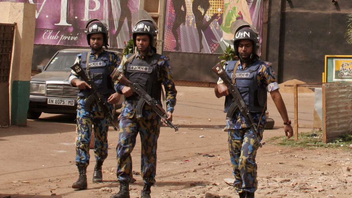 UN: Mali suicide bomb attack kills 3, wounds 16