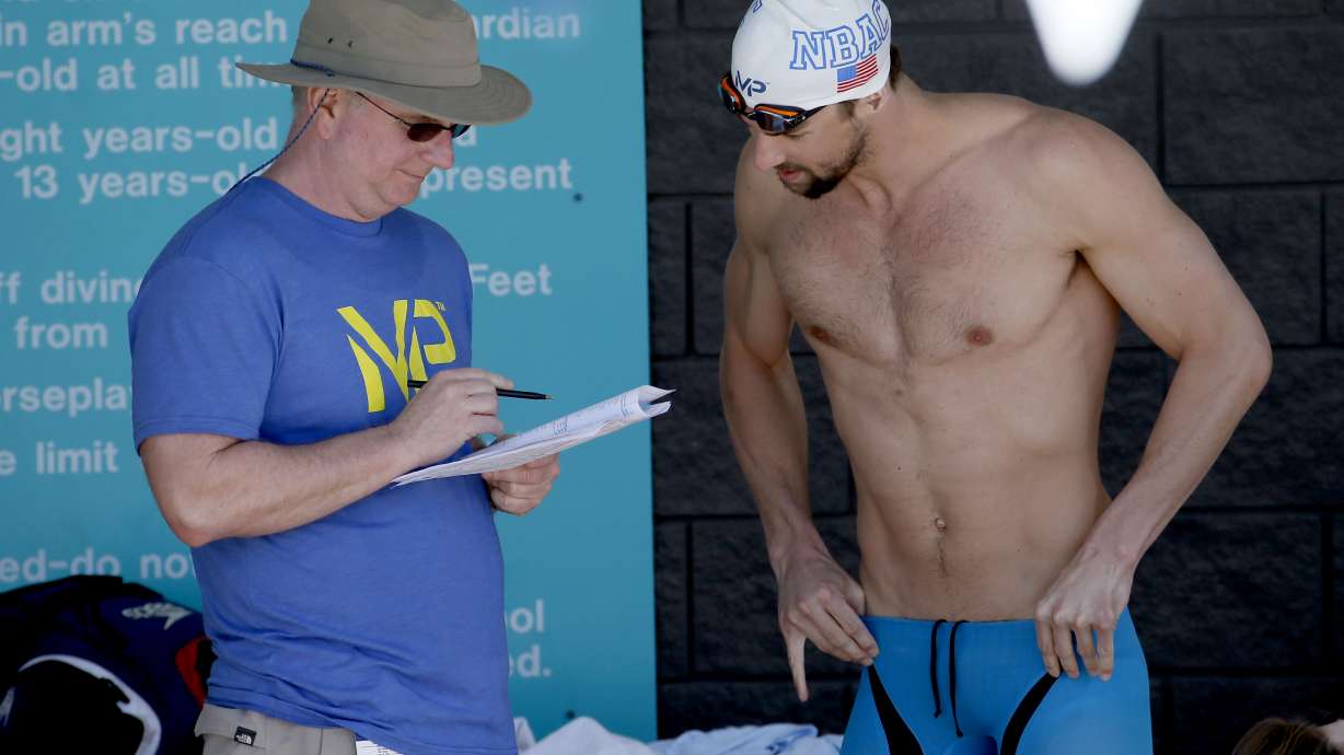 Phelps wins 100 butterfly at 1st meet in 8 months