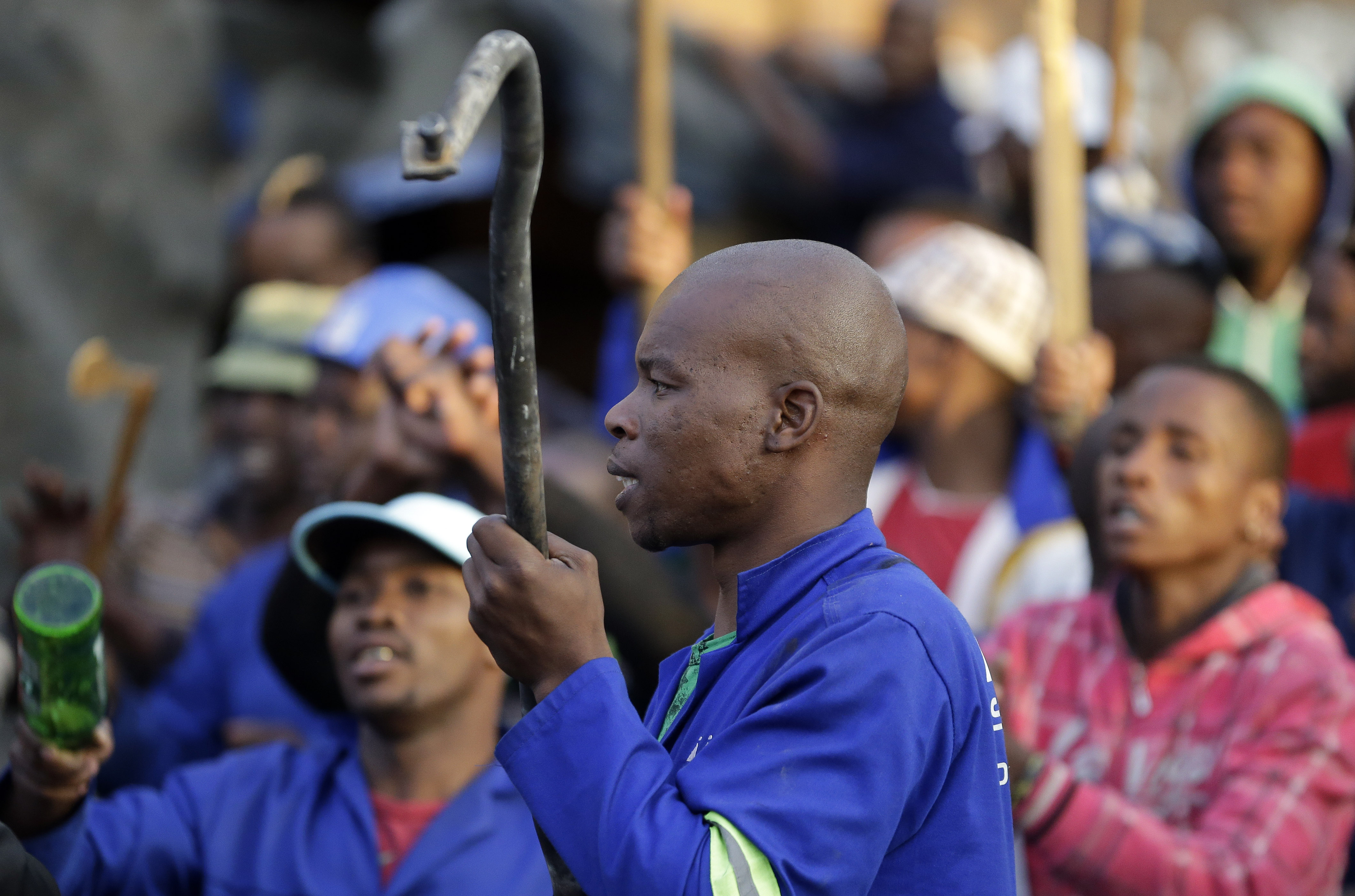 South Africa faces crisis over anti-immigrant attacks