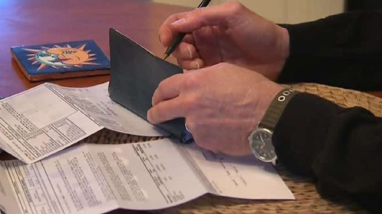 What documents to shred, keep following tax season