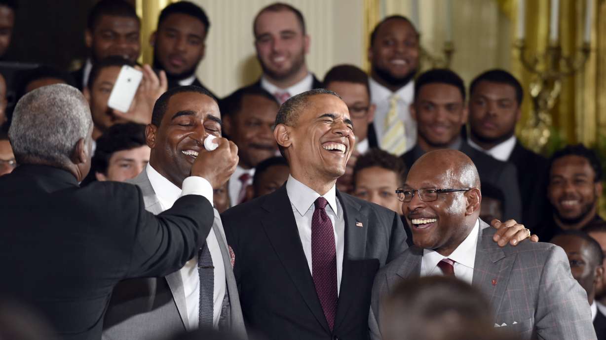 Obama honors national champion Buckeyes at White House