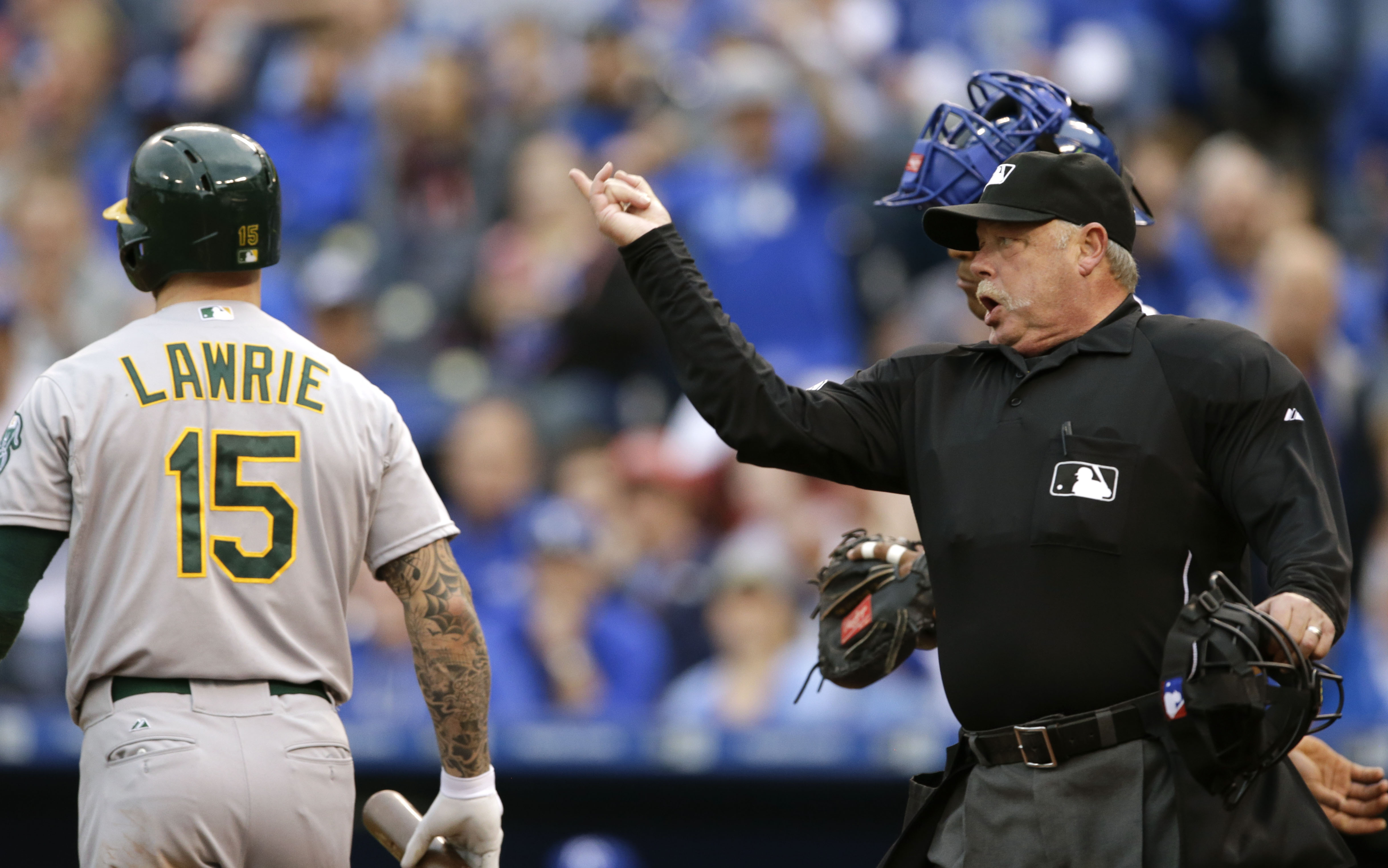 Royals' Herrera, Ventura punished for incidents vs A's