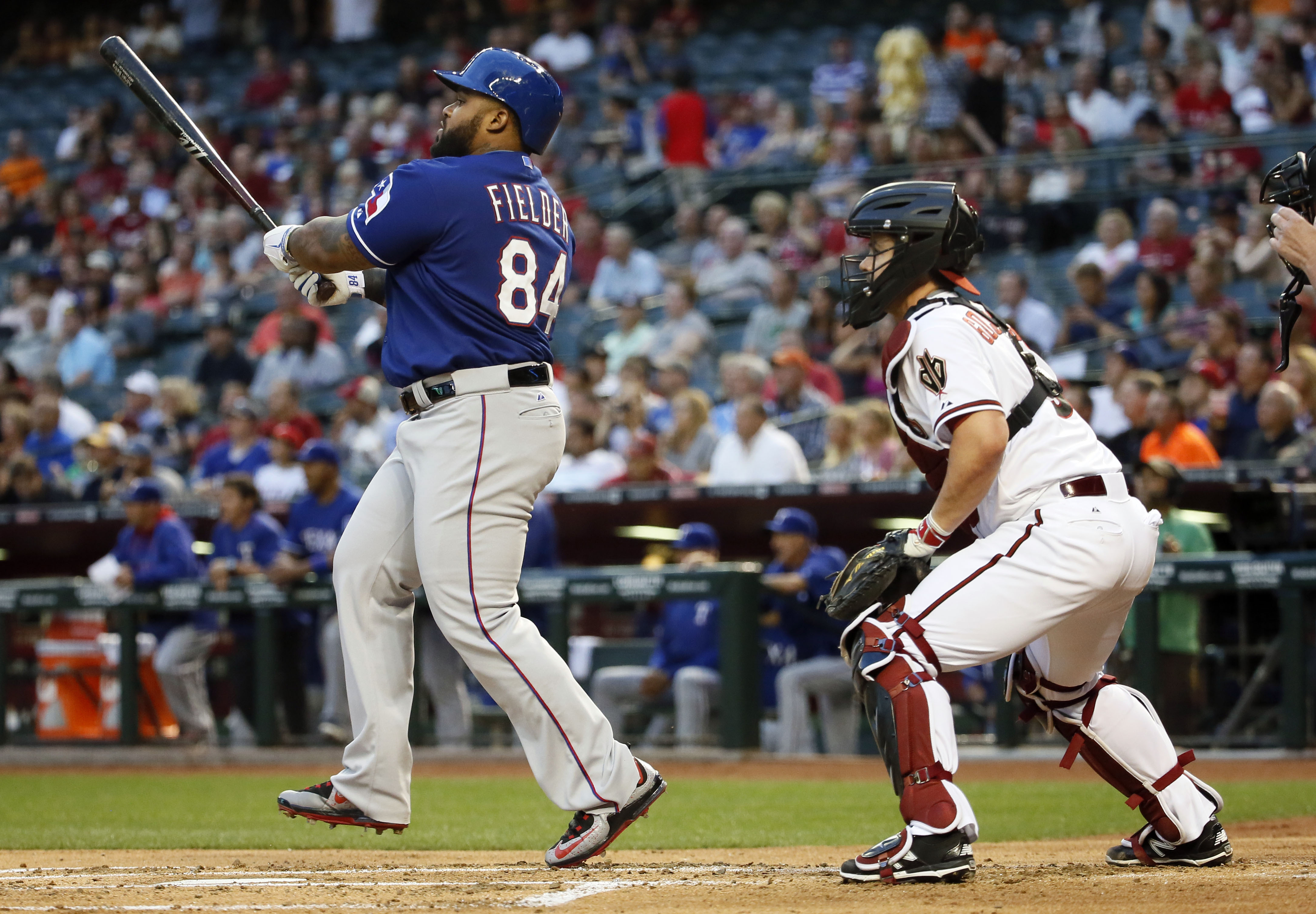 Fielder has HR, 3 RBIs to lift Rangers past D-backs, 7-1