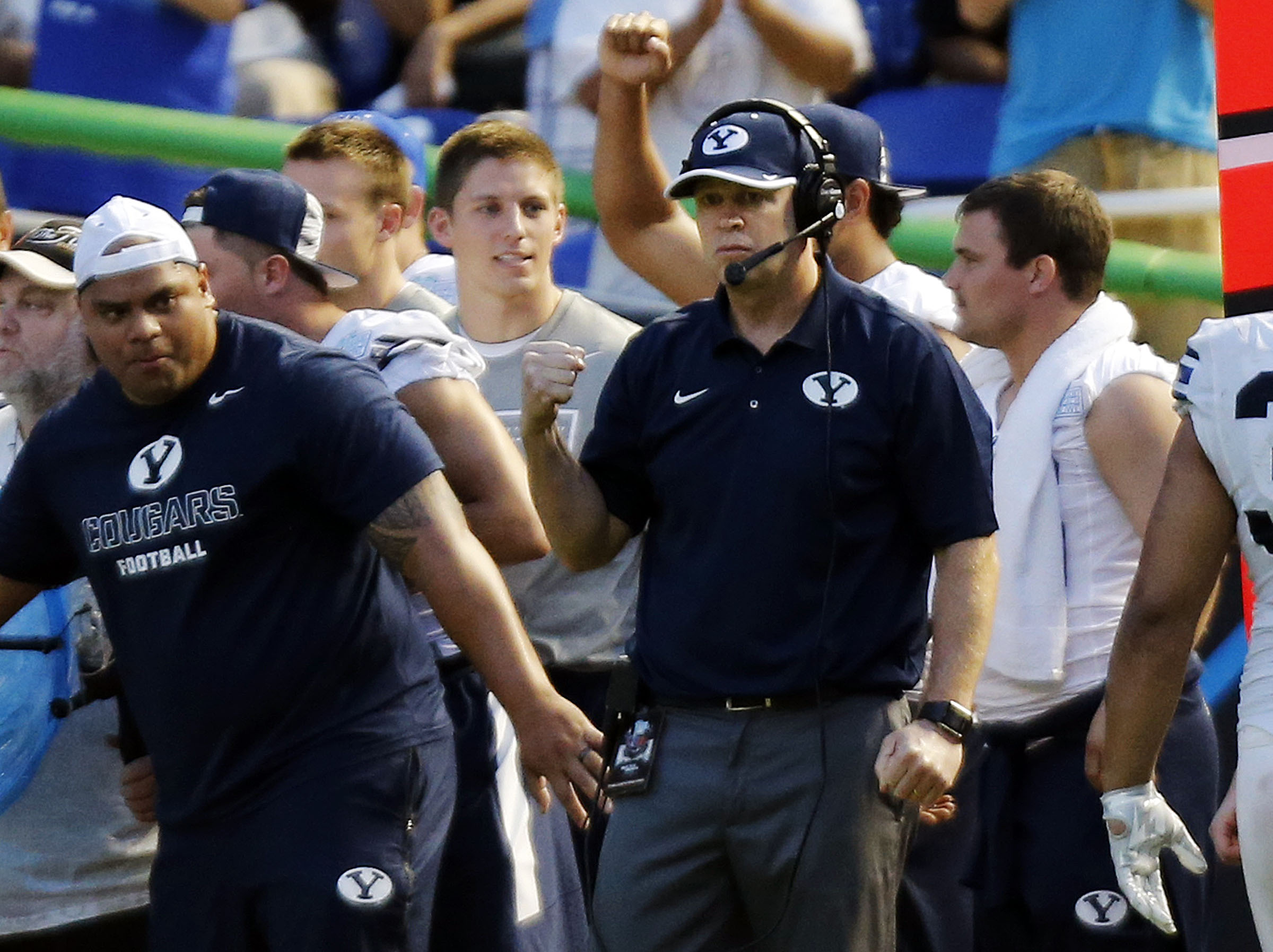 BYU announces bowl agreements in Las Vegas, Hawaii for 2015, 2019